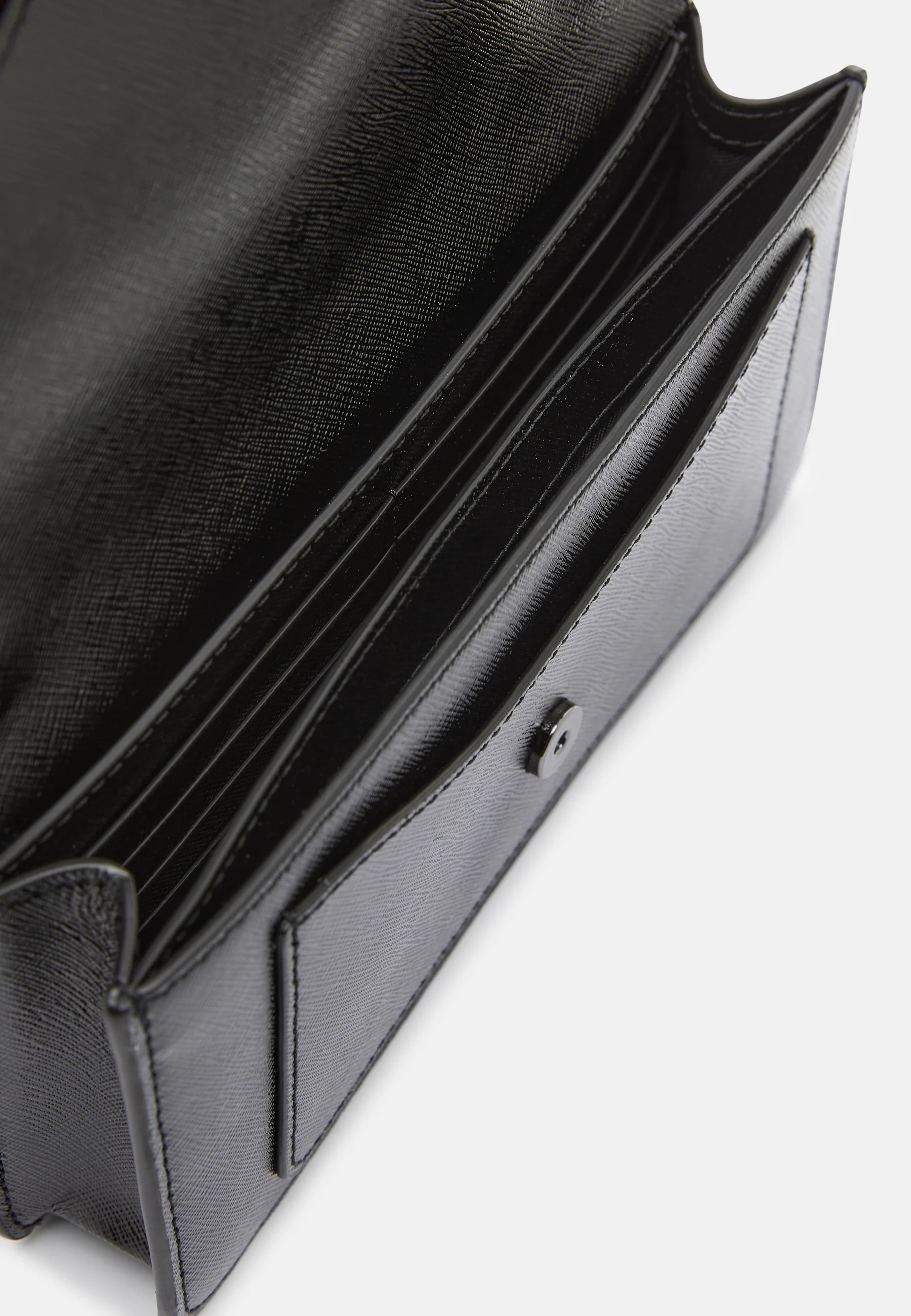 The Longshot Chain Wallet - Image 4