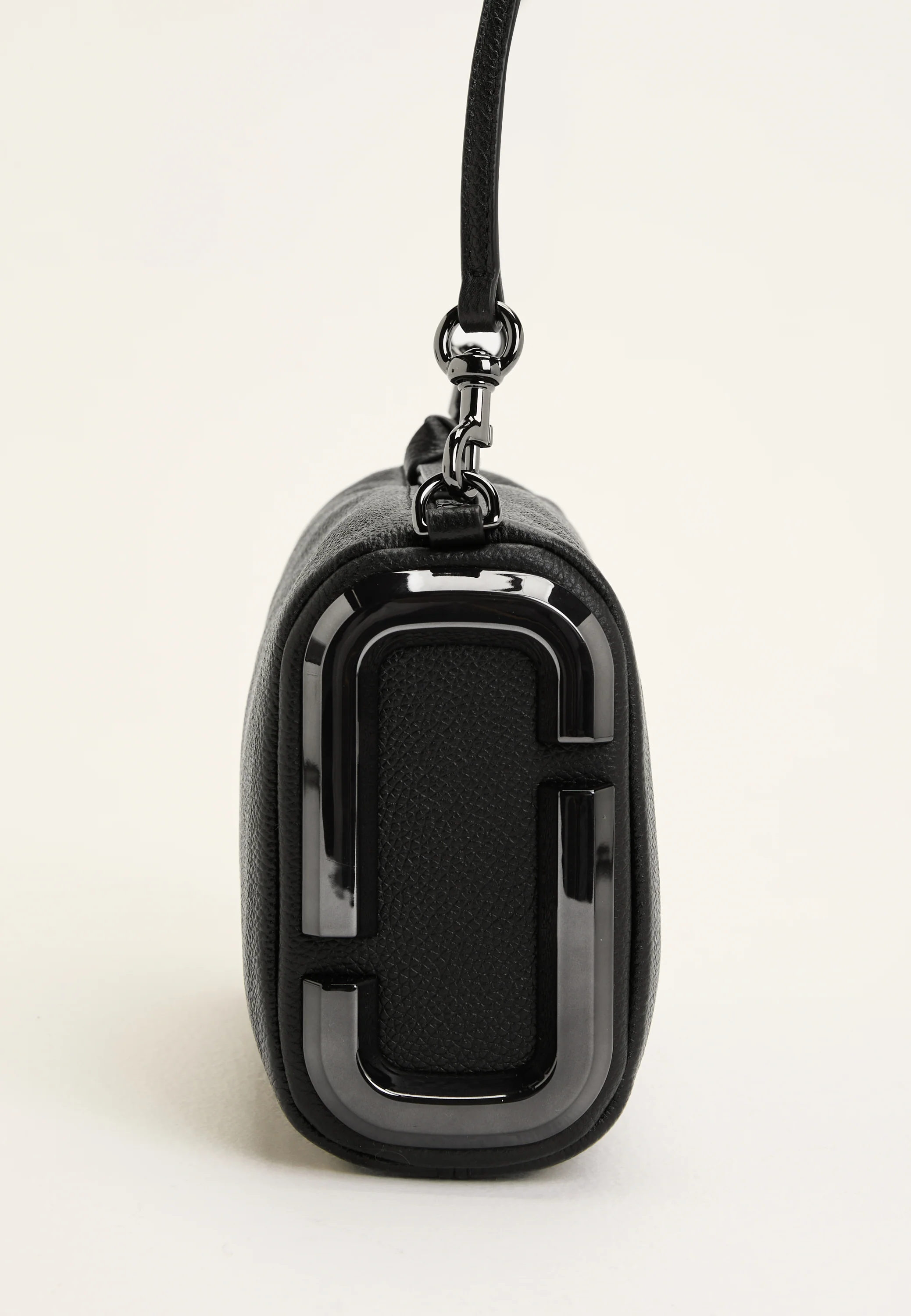 The Snapshot Shoulder - Image 4