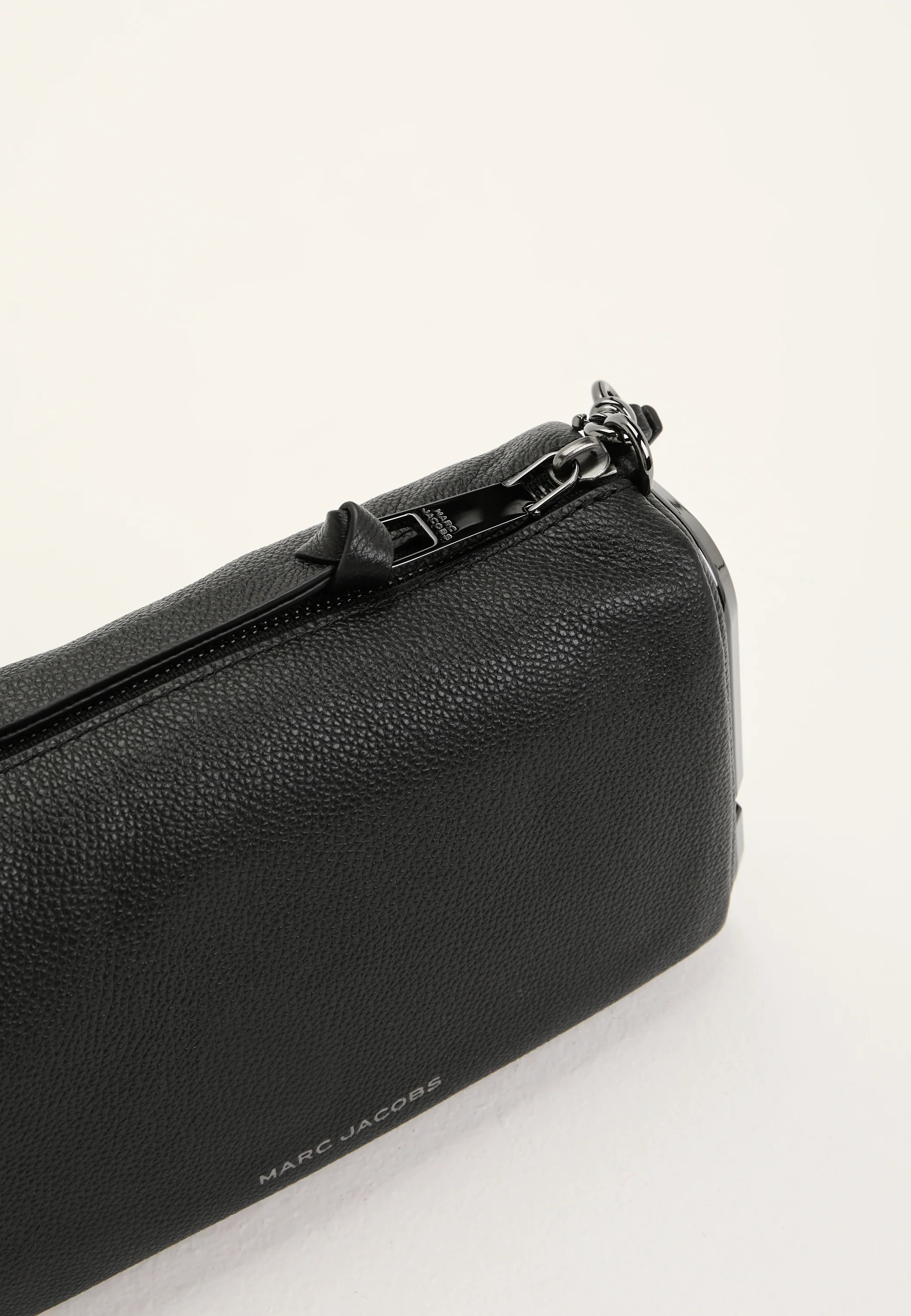 The Snapshot Shoulder - Image 7