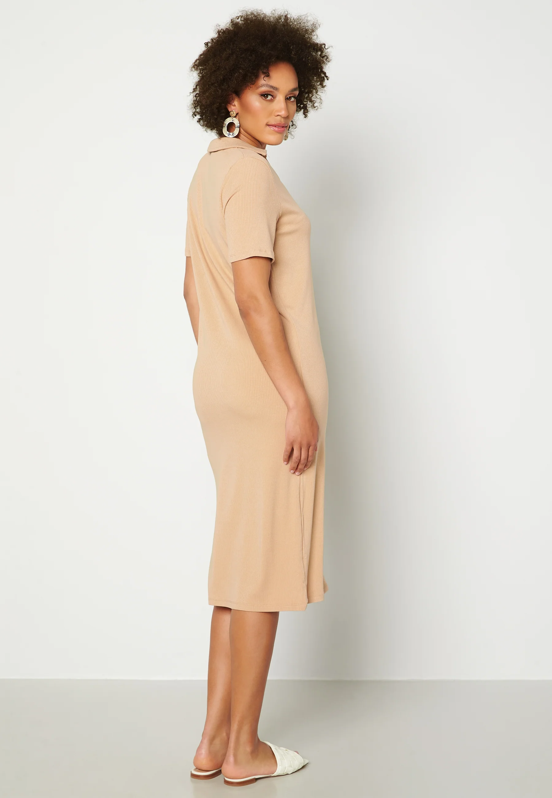 Tia SS Midi Dress - Image 2