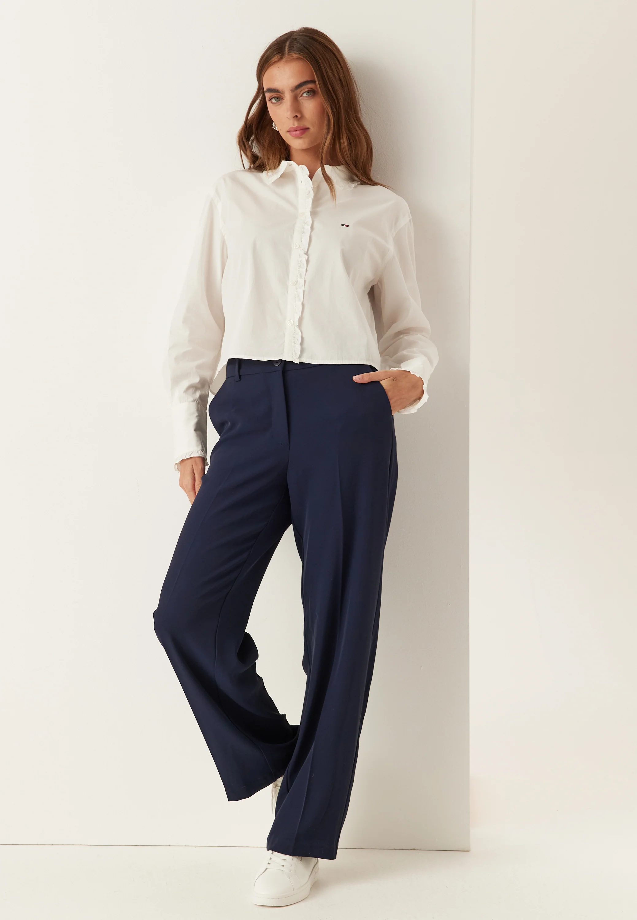 Tjw Ruffle Femme Shirt - Image 3