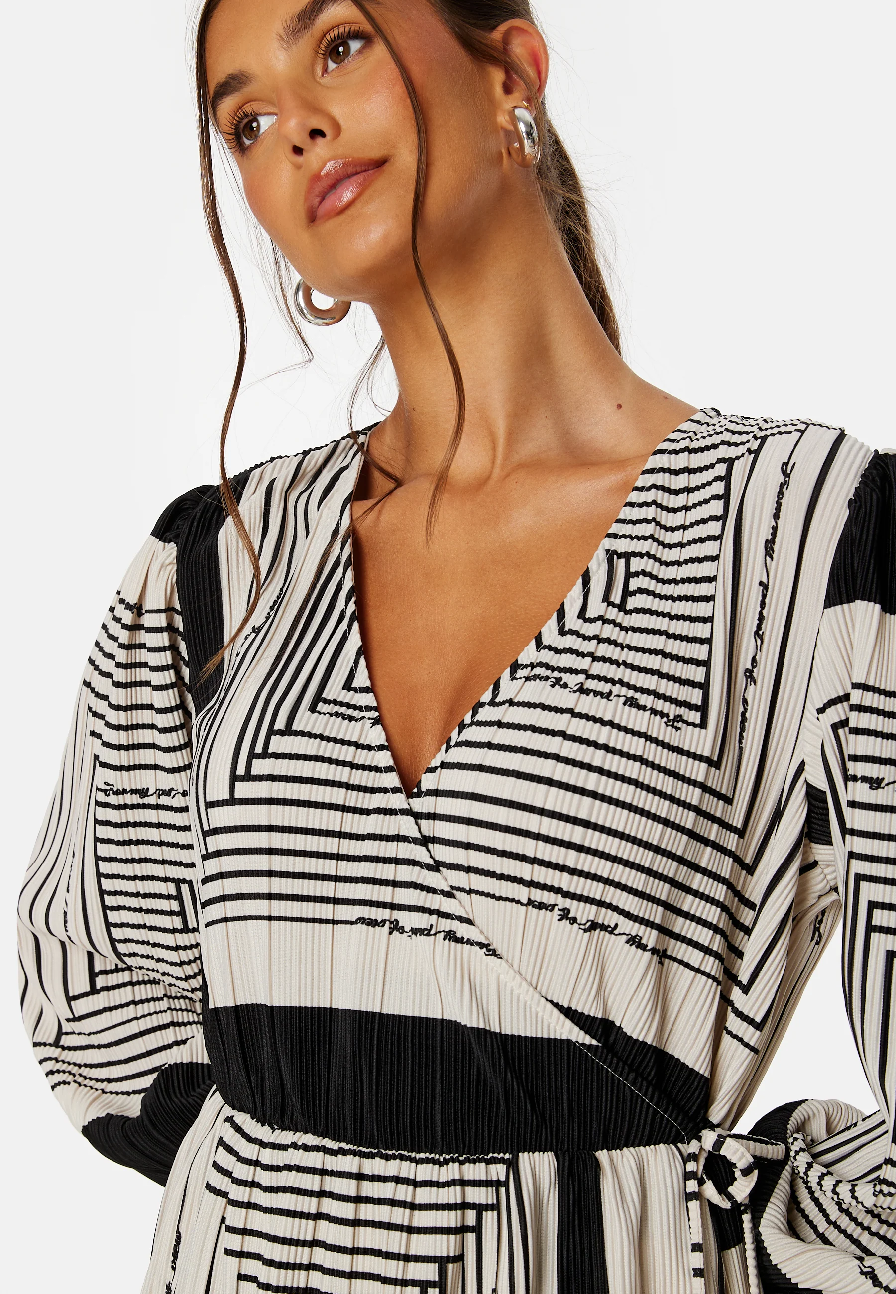 Tobina L/S Wrap Dress - Image 4
