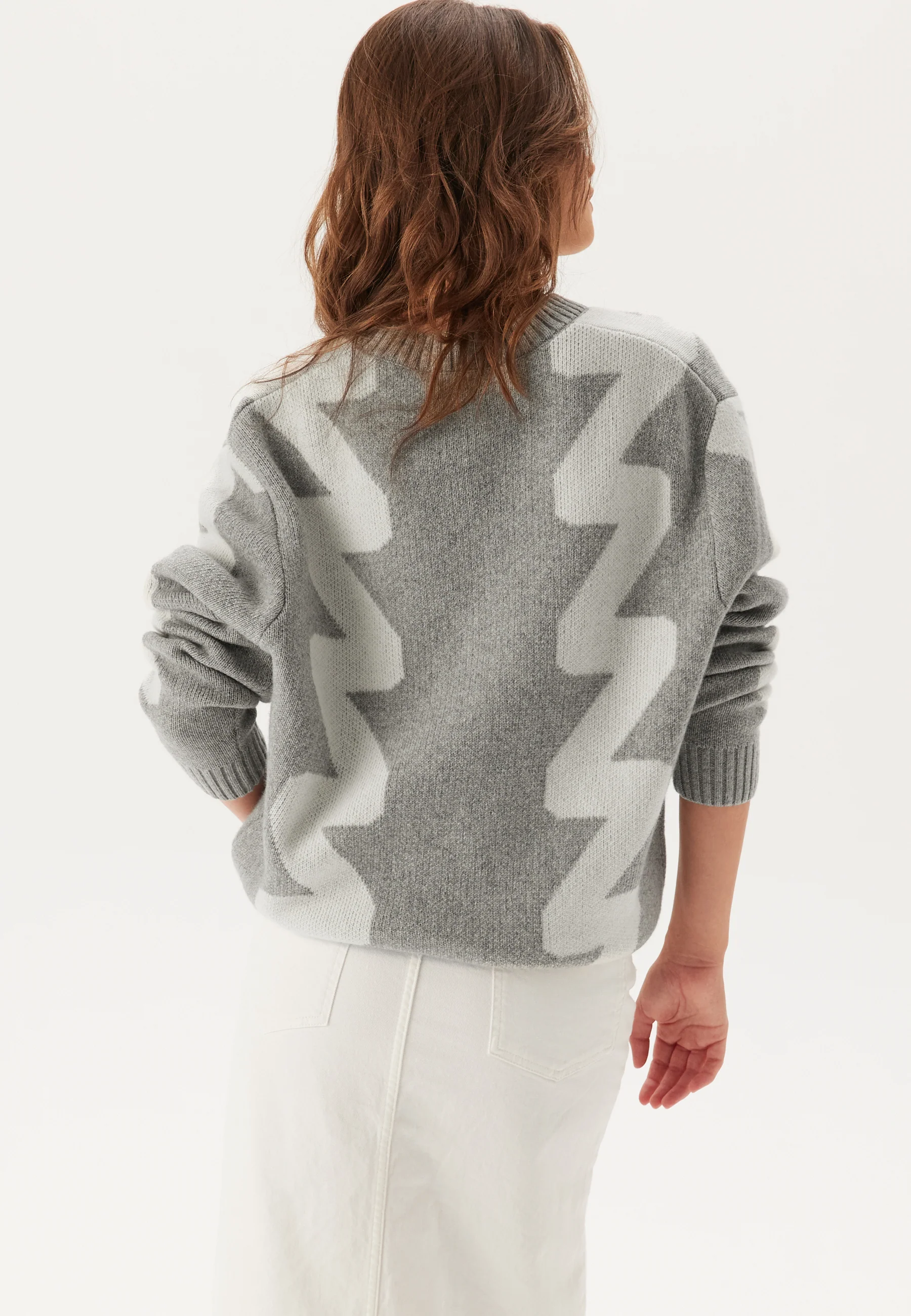 Tom Cardigan - Image 2