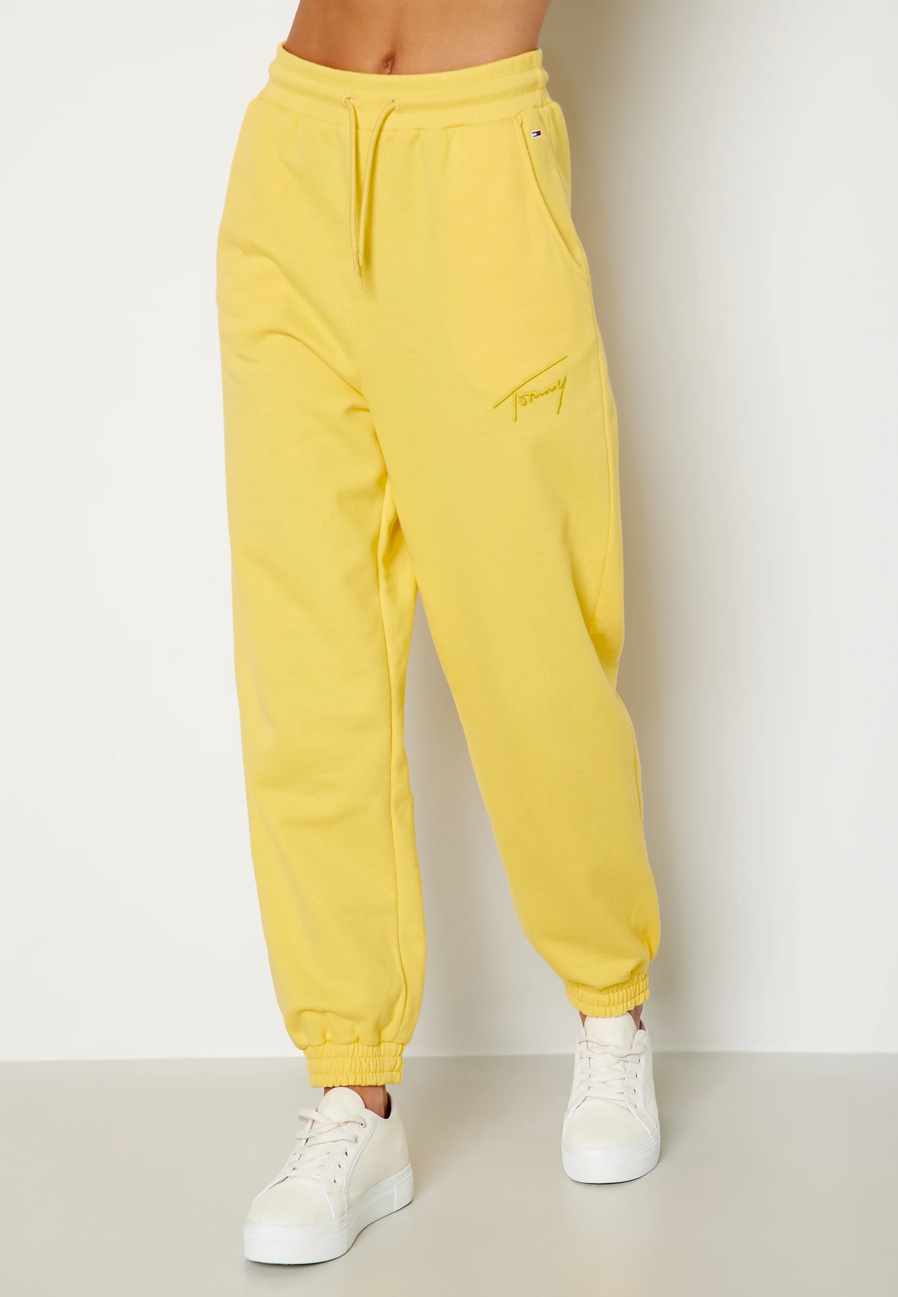 Tommy Signature Sweatpant - Image 2