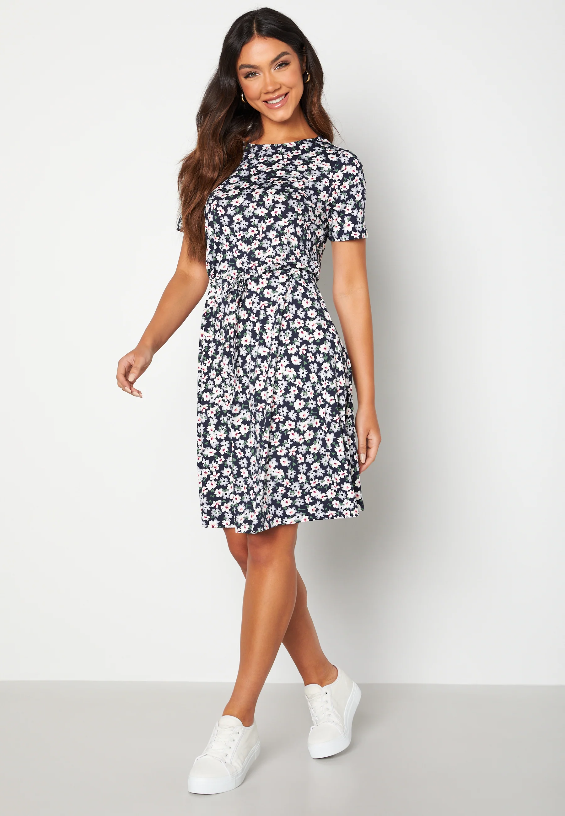 Tova short sleeve drawstring dress - Image 2