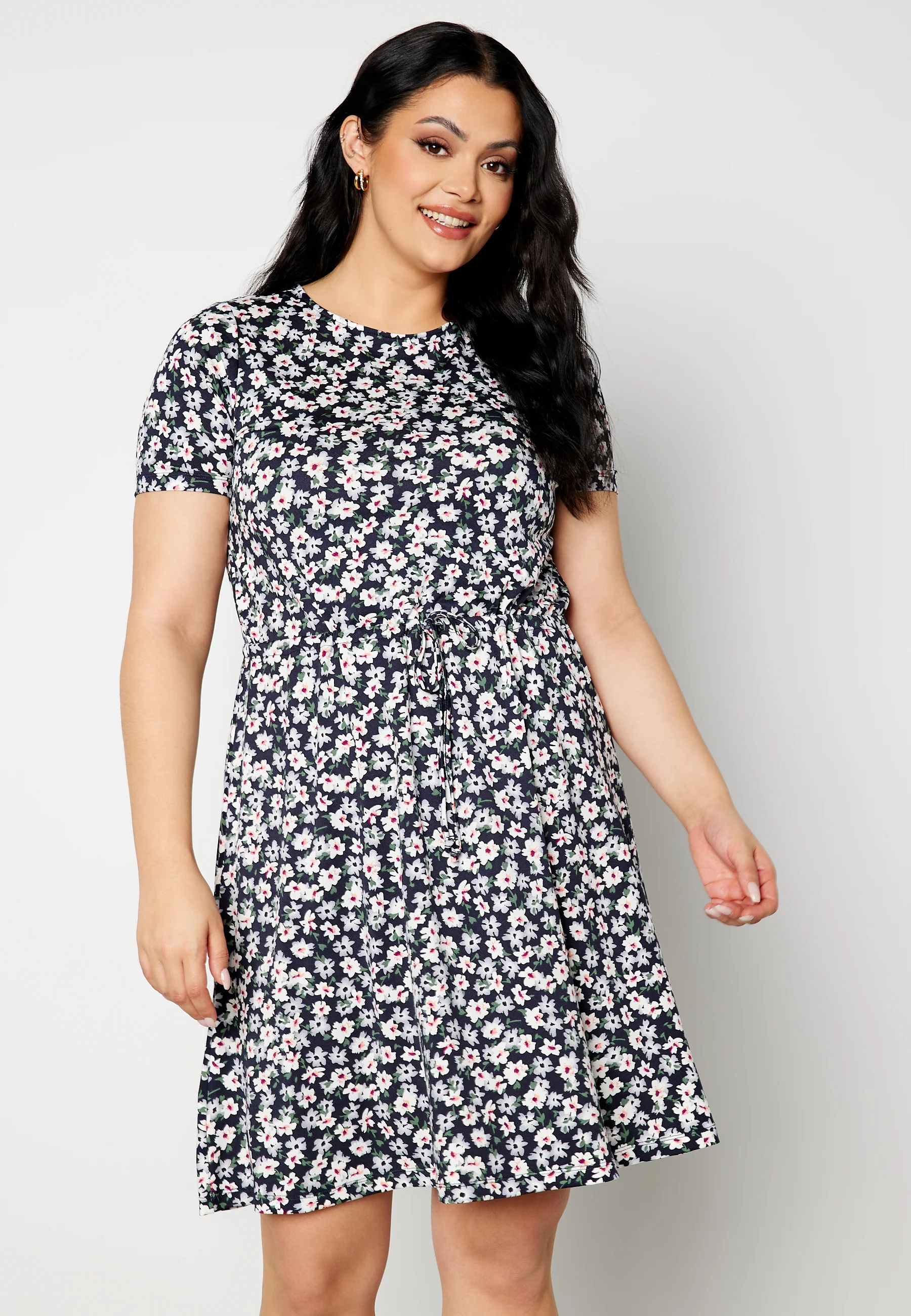Tova short sleeve drawstring dress - Image 6