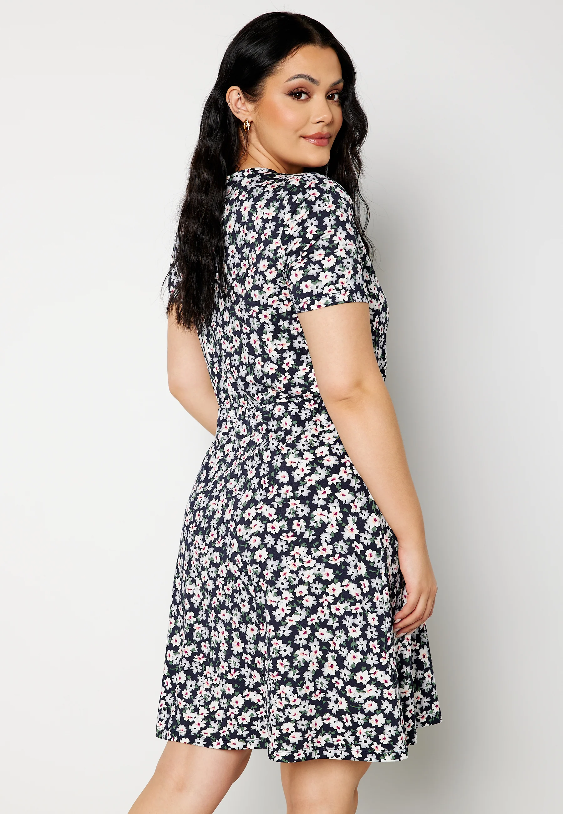 Tova short sleeve drawstring dress - Image 8