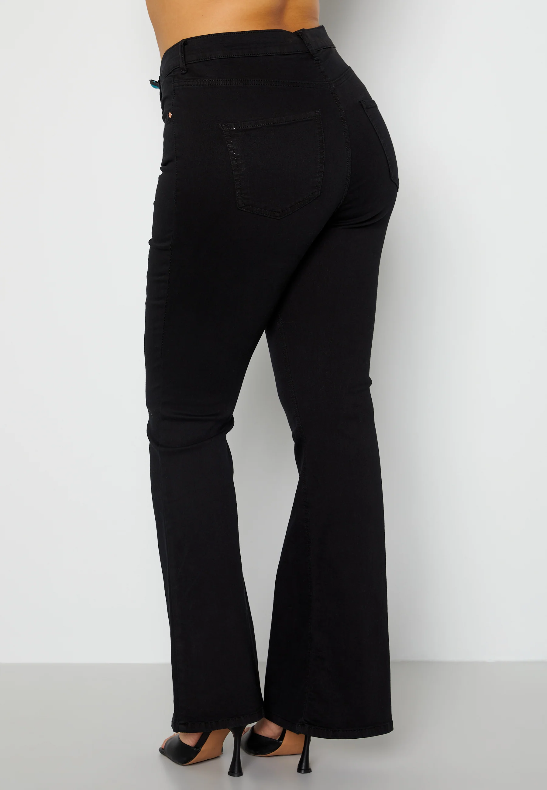 Tove High Waist Flared Superstretch - Image 4