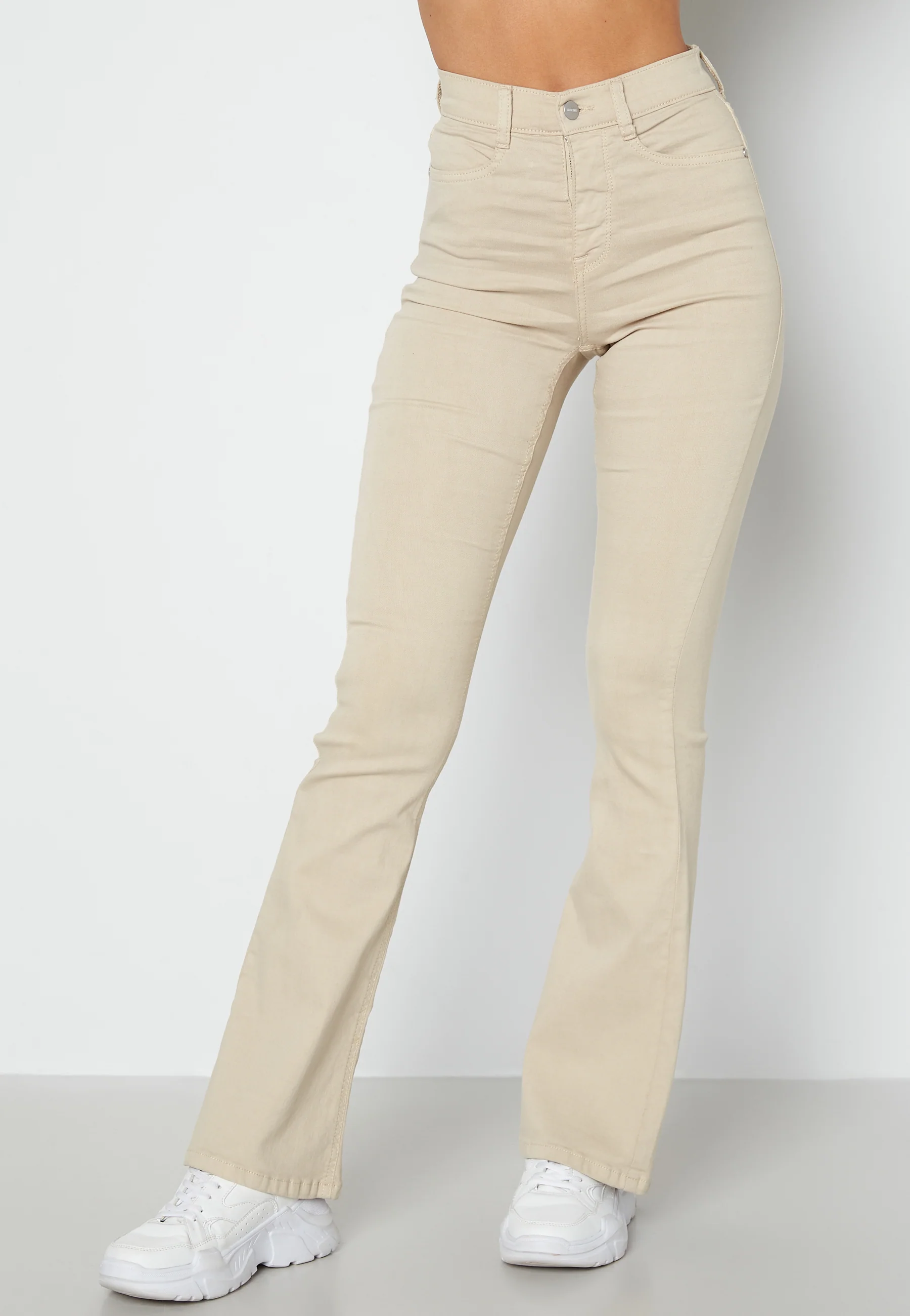 Tove High Waist Flared Superstretch - Image 4