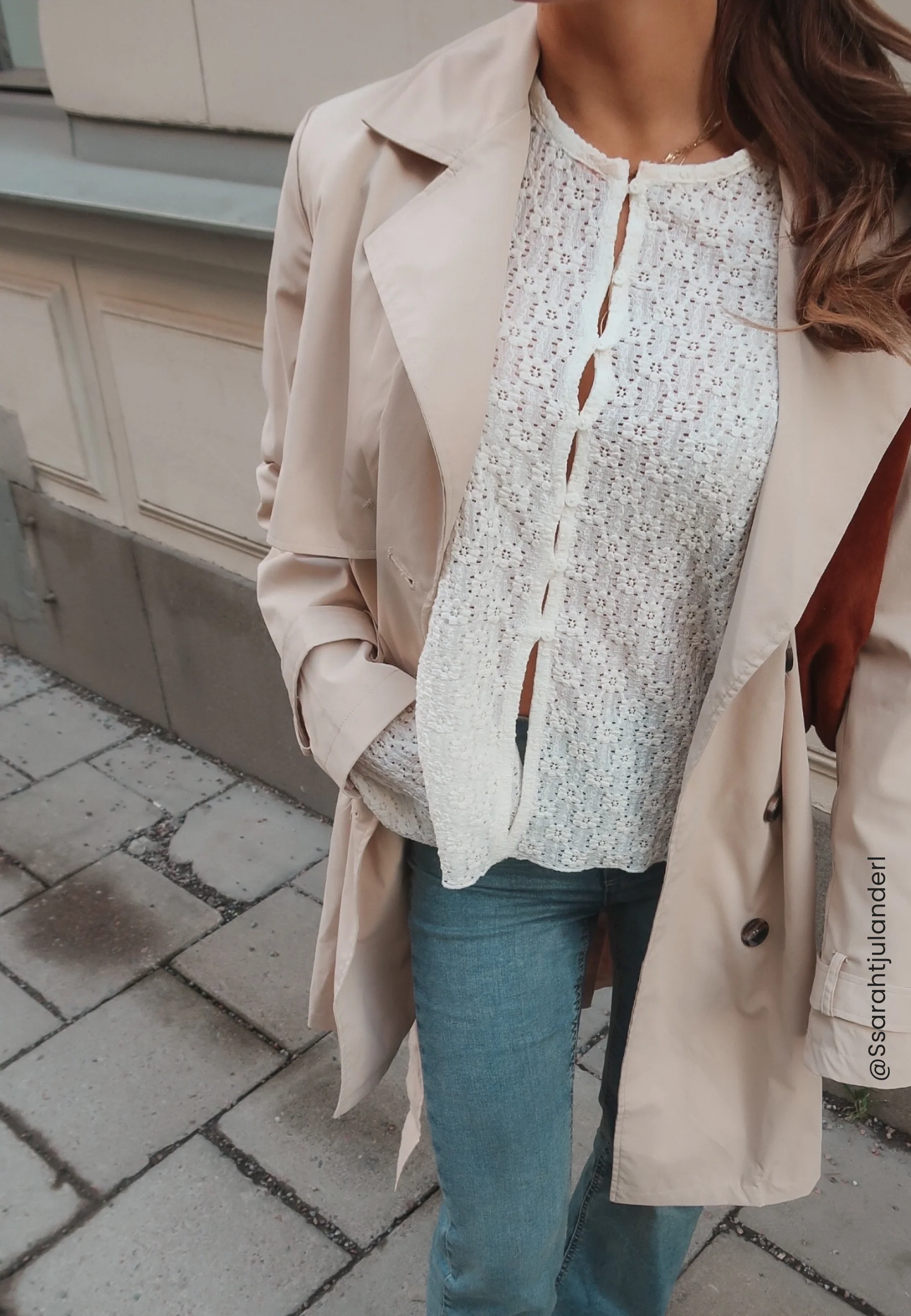 Trumpet Sleeve Lace Cardigan - Image 2