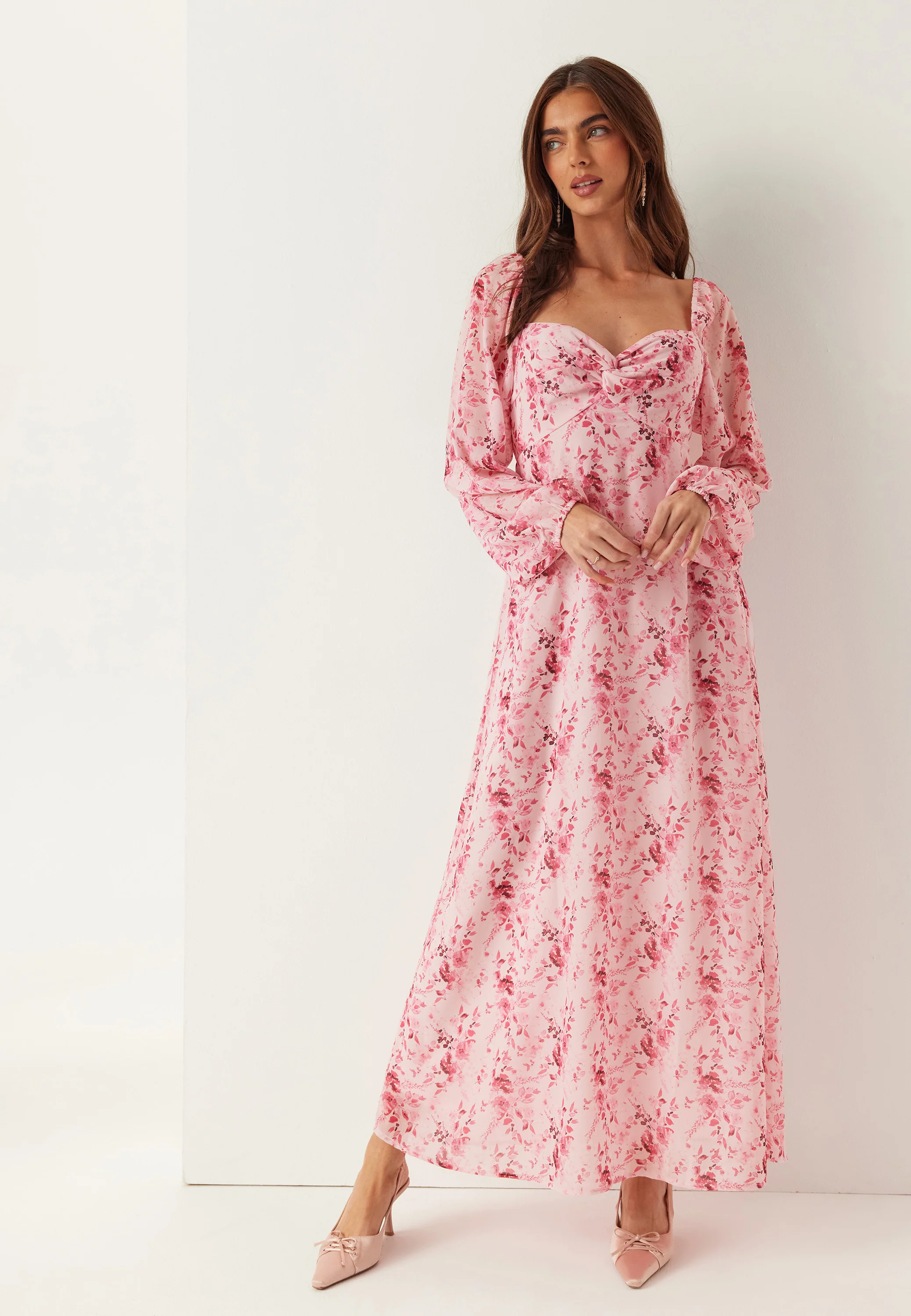 Twist Detail Maxi Dress