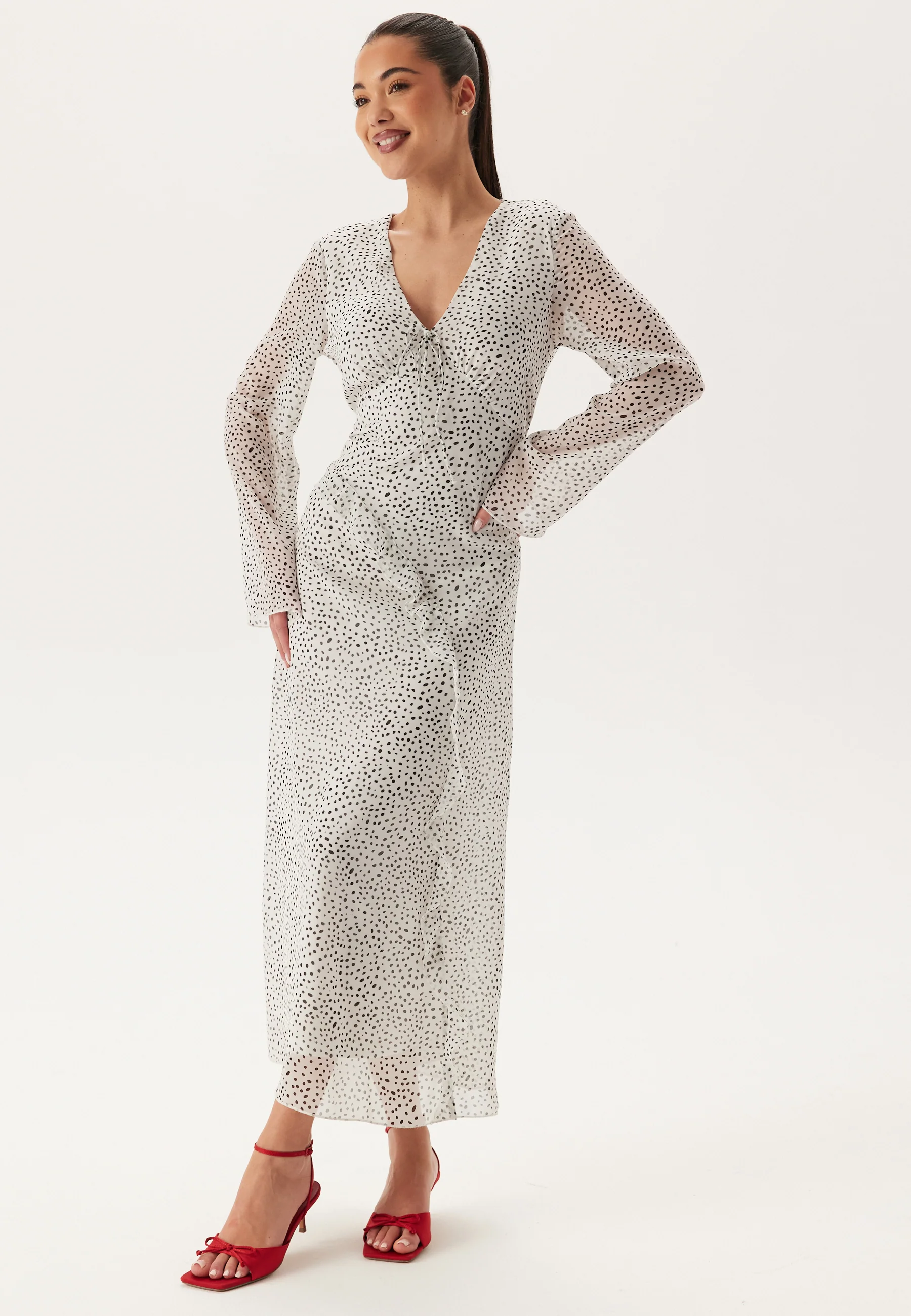 V-Neck Frill Dress - Image 4