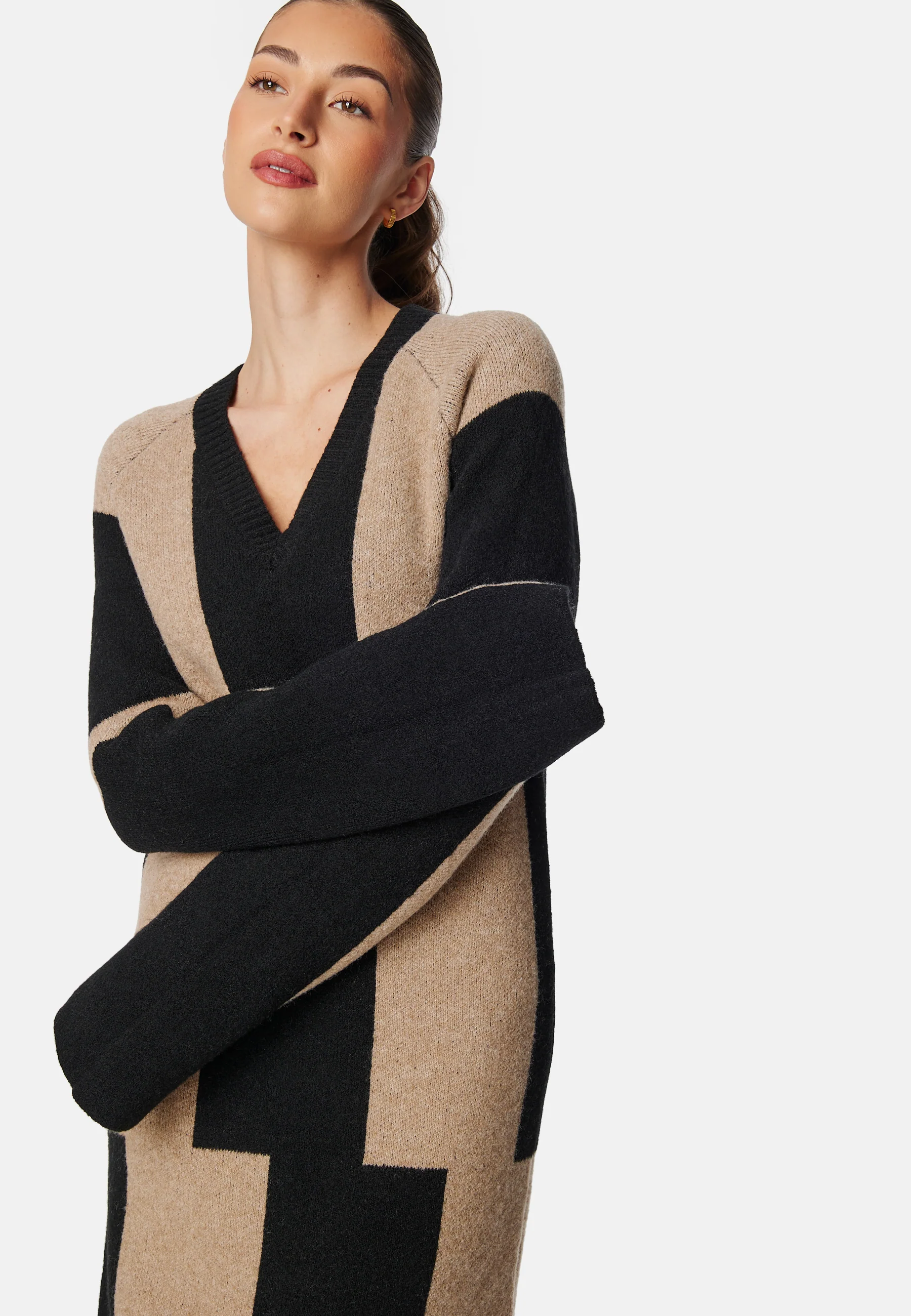 V-neck Knitted Midi Dress - Image 5