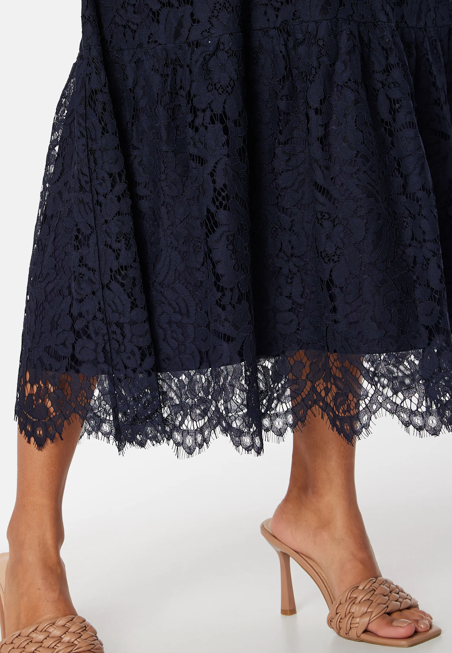 V-neck Lace Midi Dress - Image 4