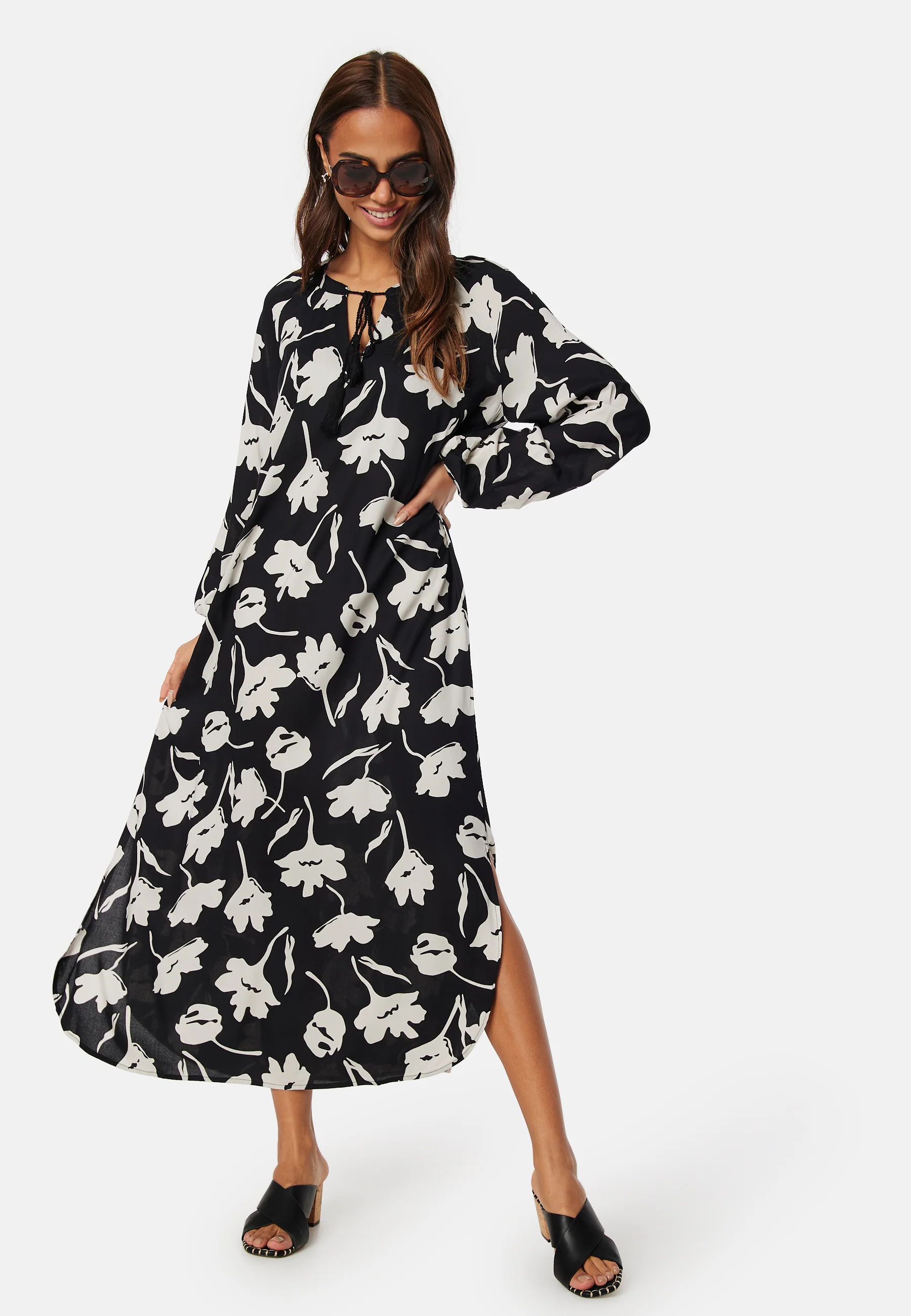 V-neck Raglan Viscose Dress - Image 5