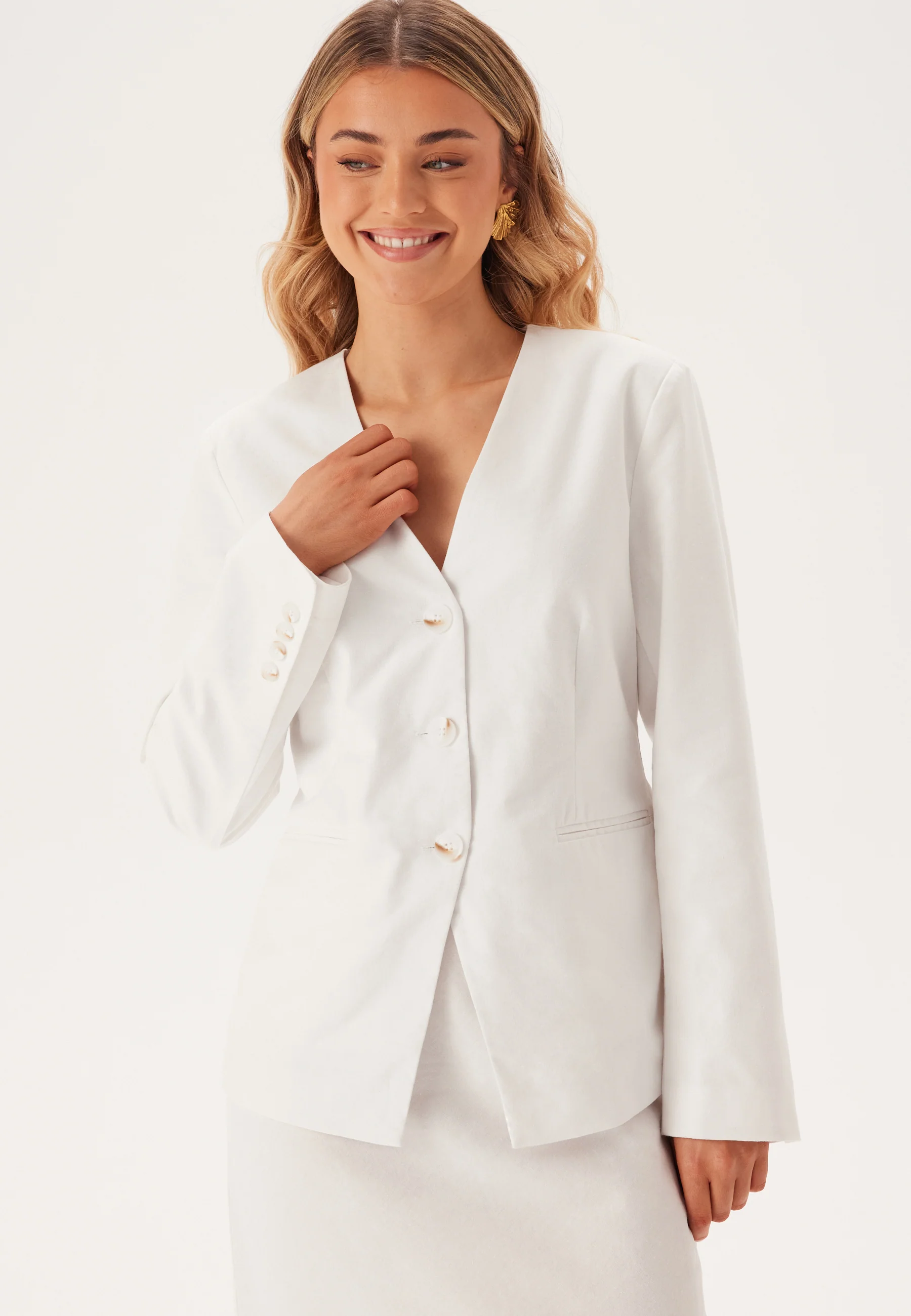 V-neck Shaped Blazer - Image 3