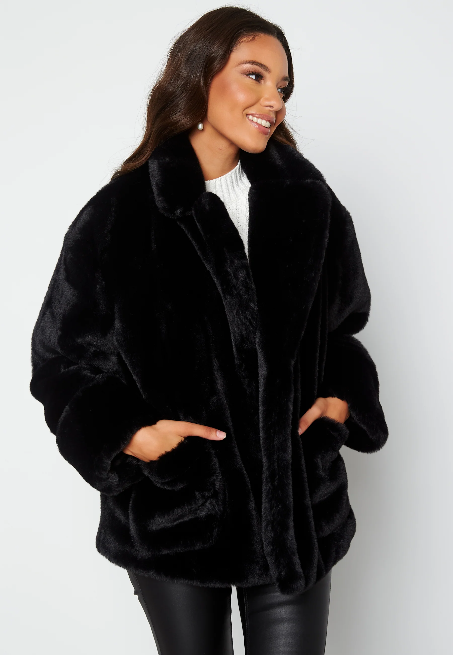 Vadah Faux Fur Jacket - Image 2