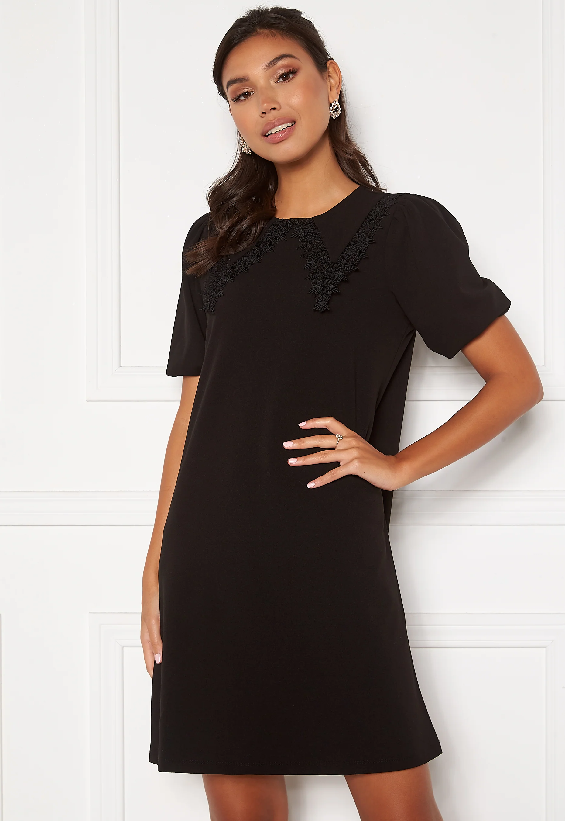 Valentina Collar Dres
