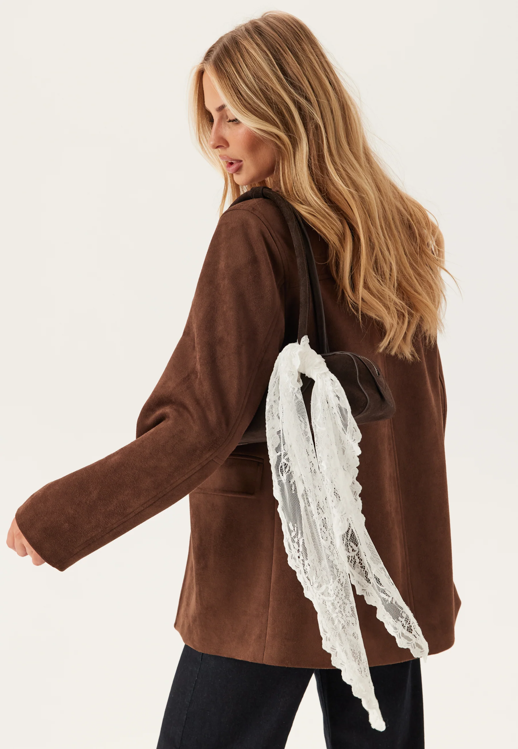 Vialiva Lace Scarf - Image 4