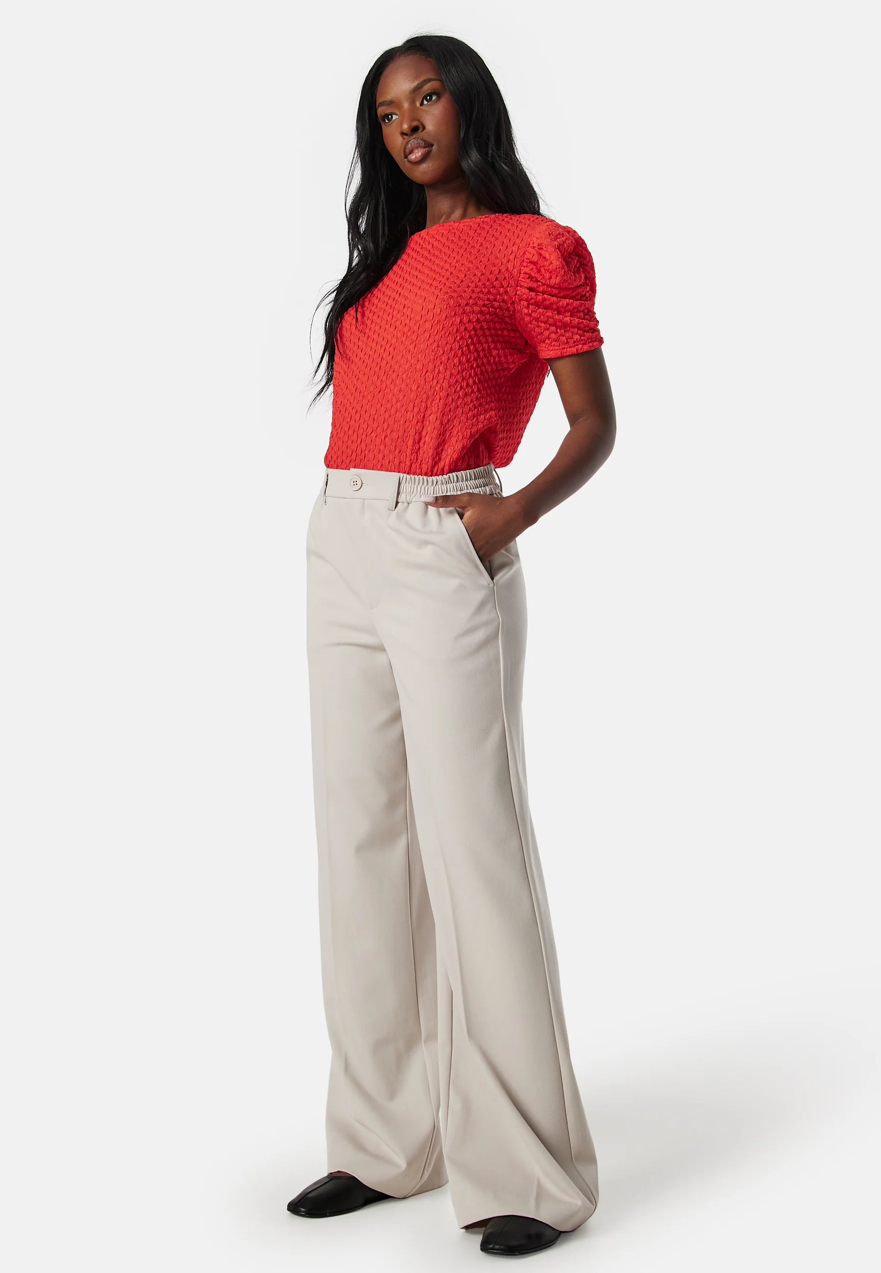 Vianine S/S Puff Sleeve top - Image 3