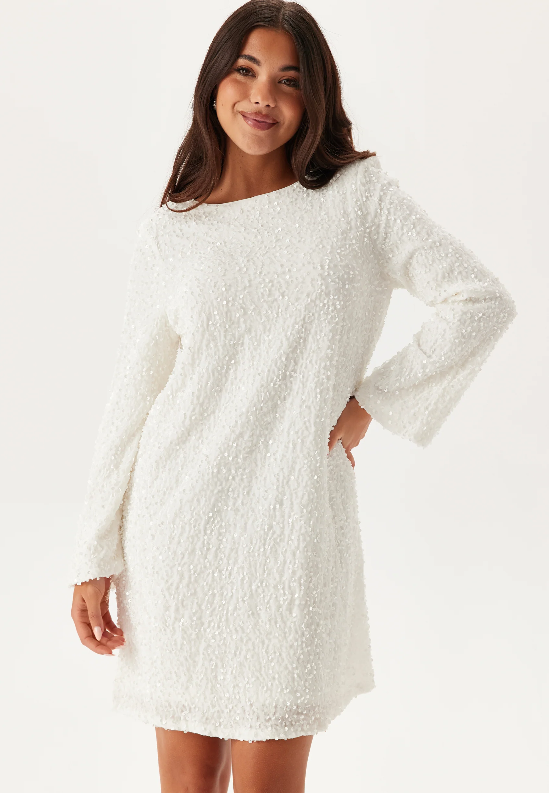 Viaria L/S O-NECK OPEN BACK DRESS - Image 4