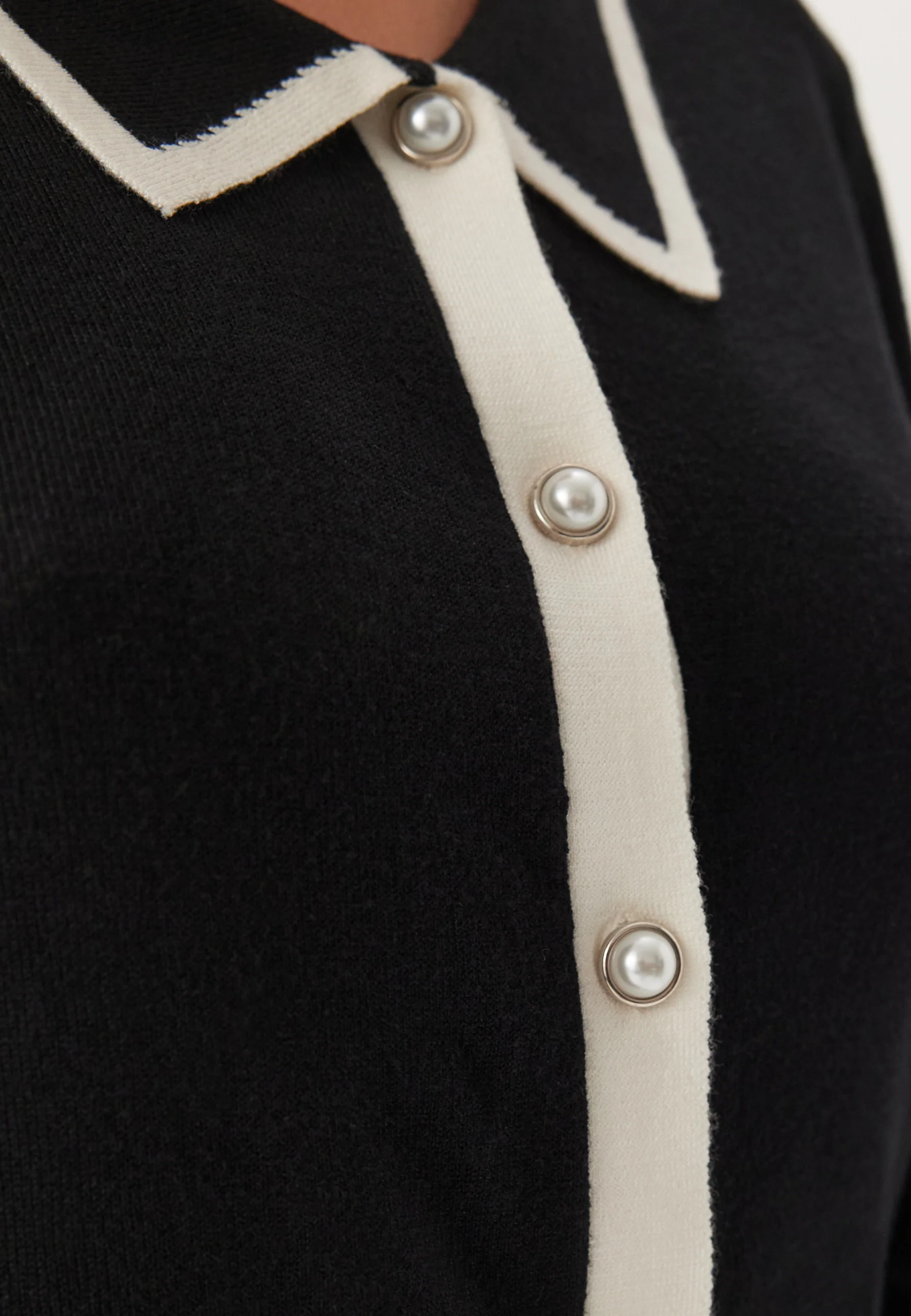 Viblair Cardigan - Image 4