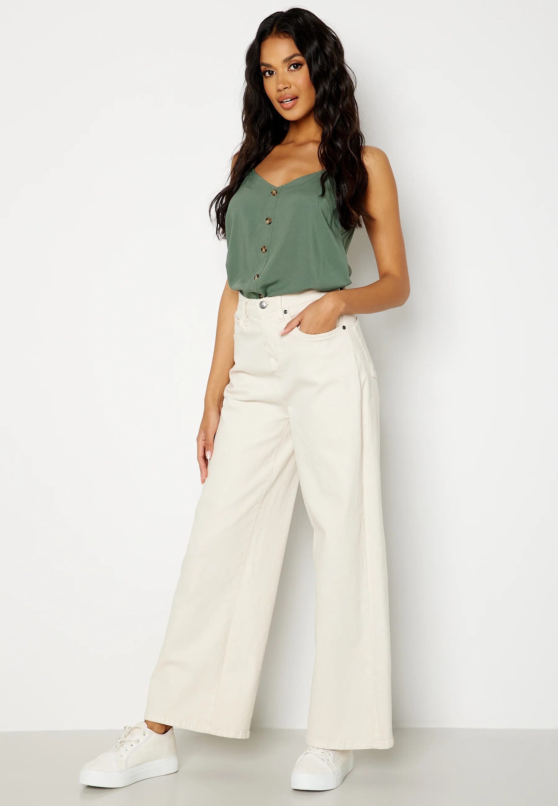 Vica Button Singlet - Image 2