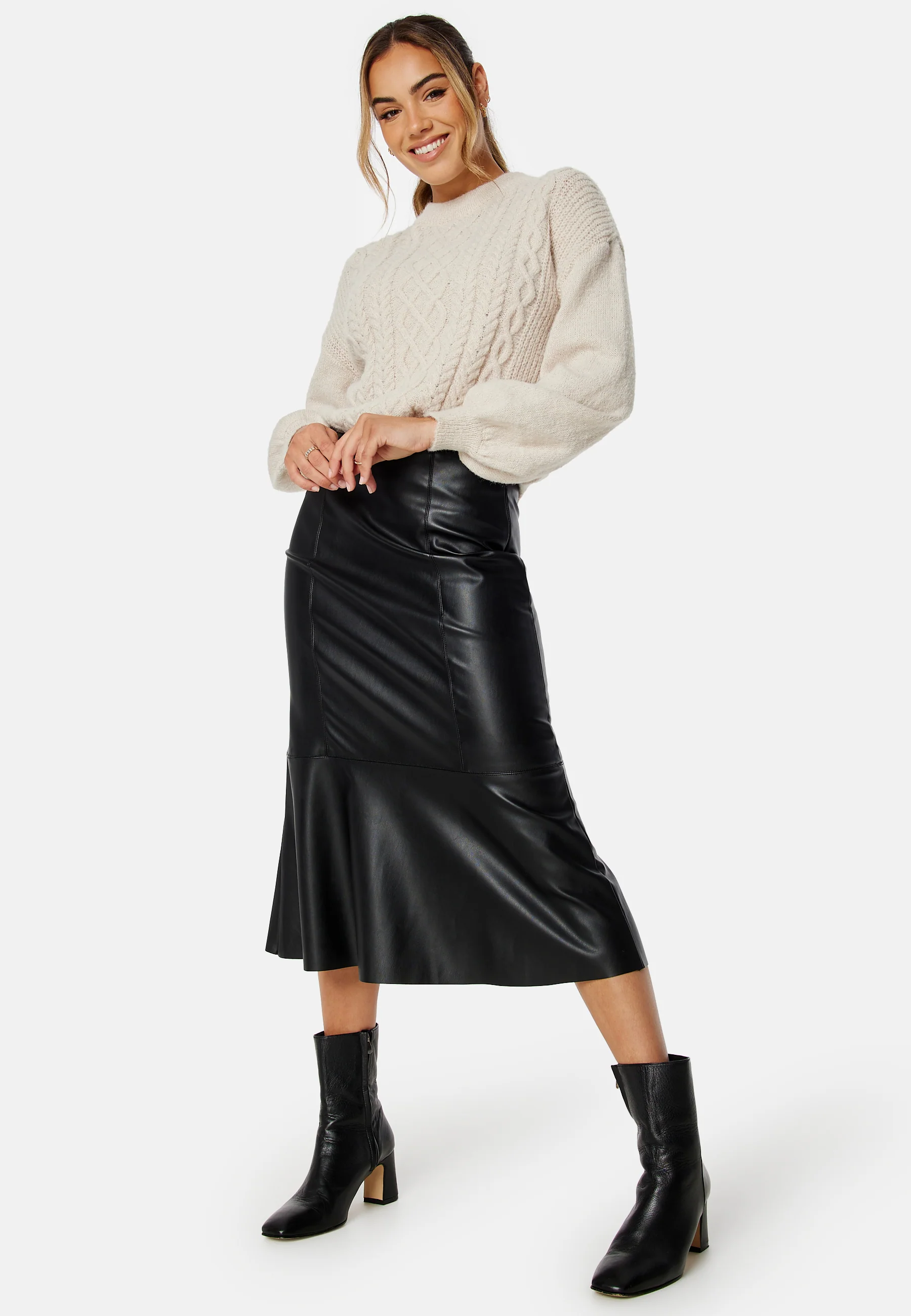 Vichinti O-Neck Cable Knit Top - Image 2