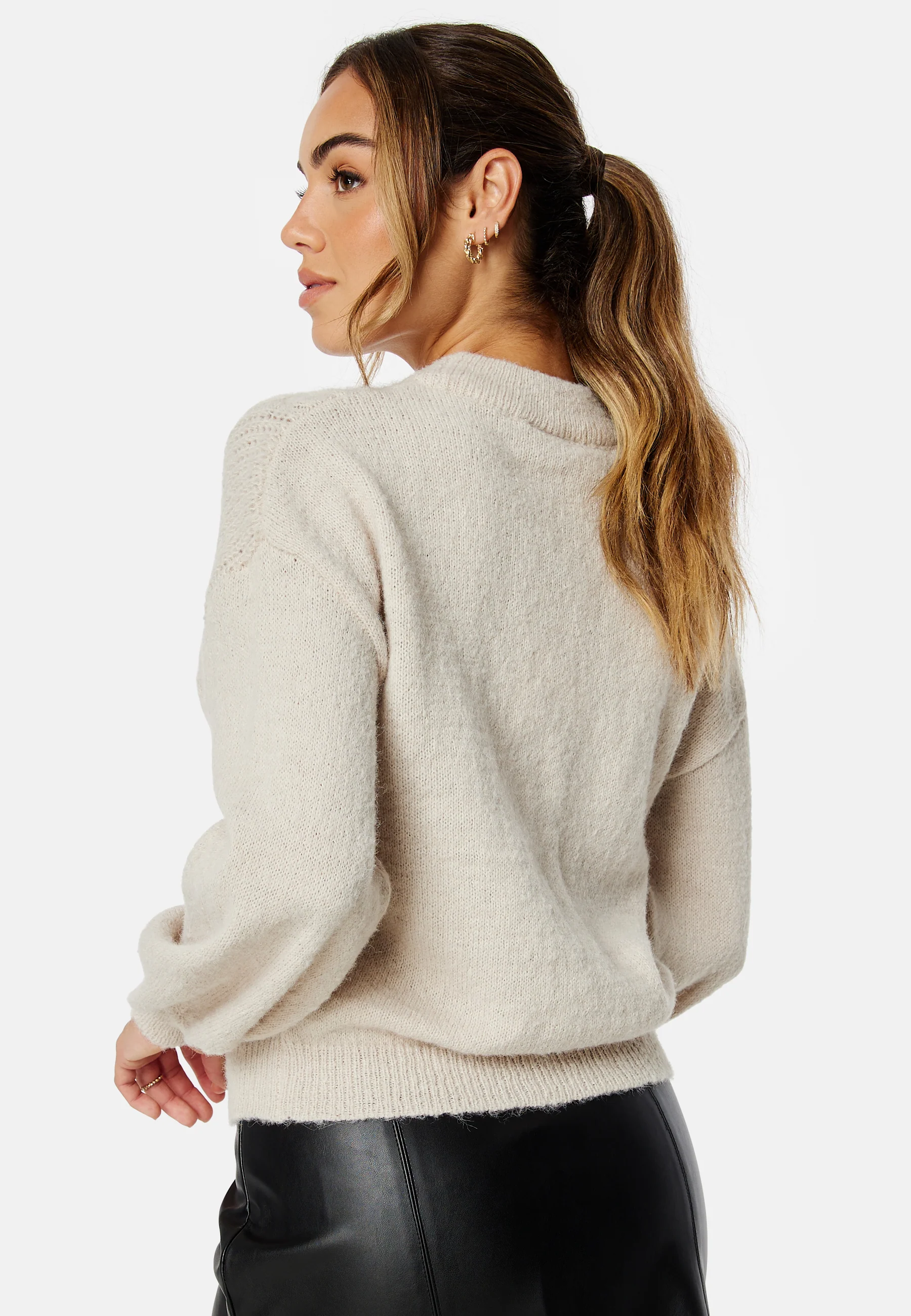 Vichinti O-Neck Cable Knit Top - Image 3