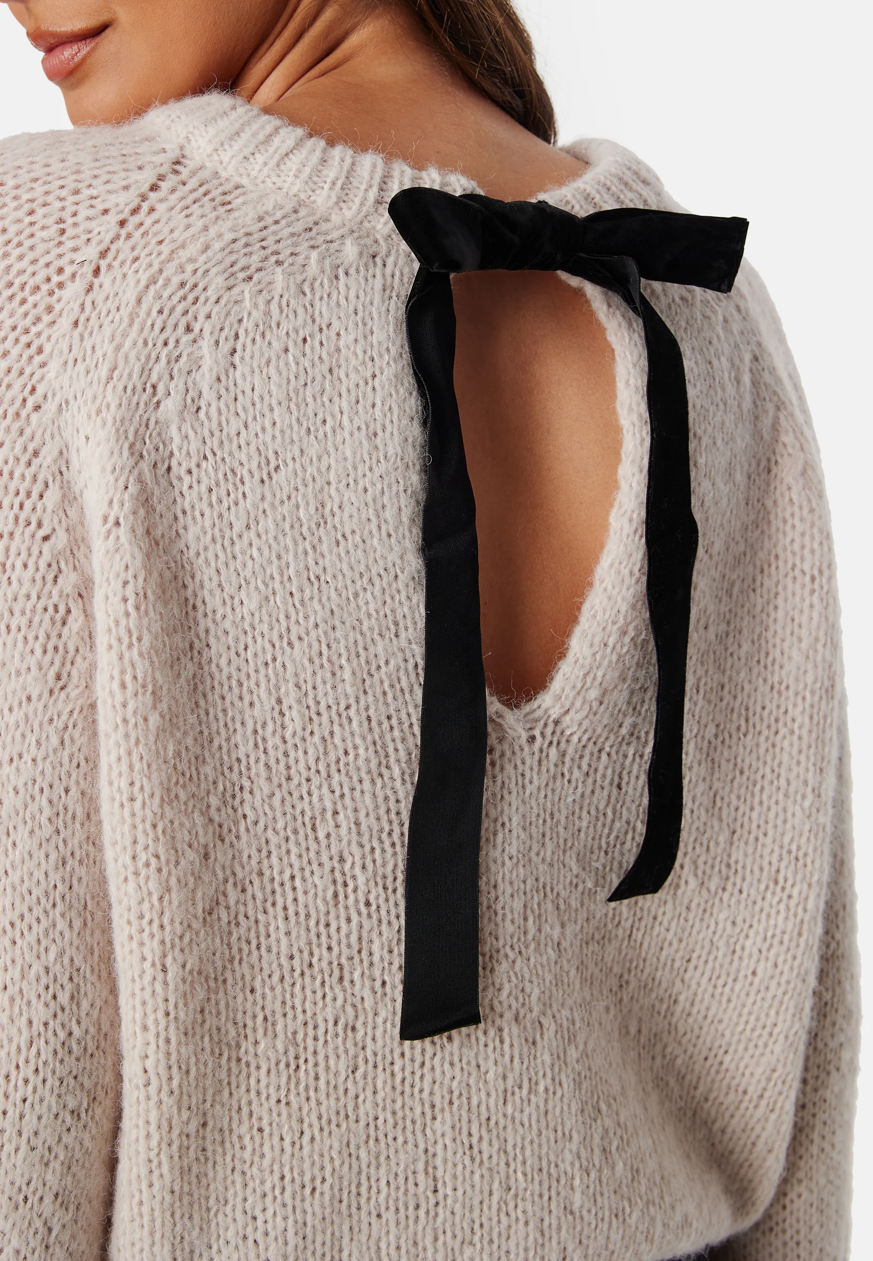 Vichoca L/S Bow Knit Pullover - Image 5