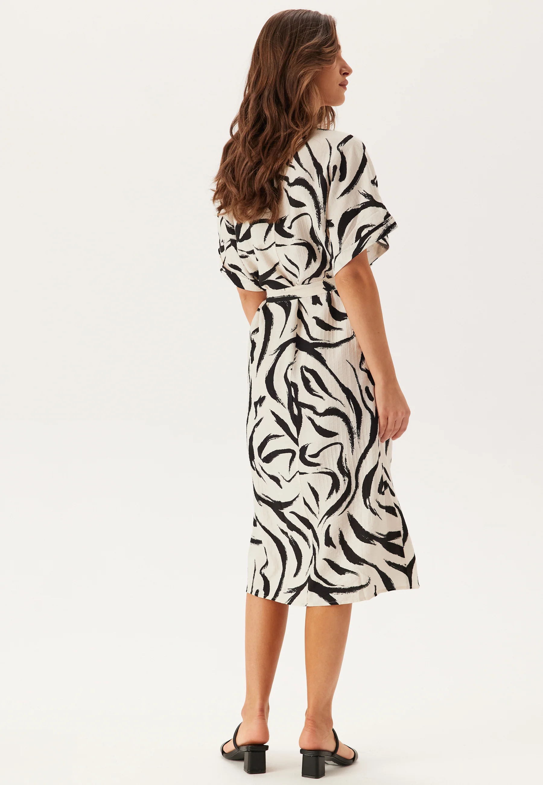Viclo V-neck 2/4 MIDI DRESS  M - Image 3