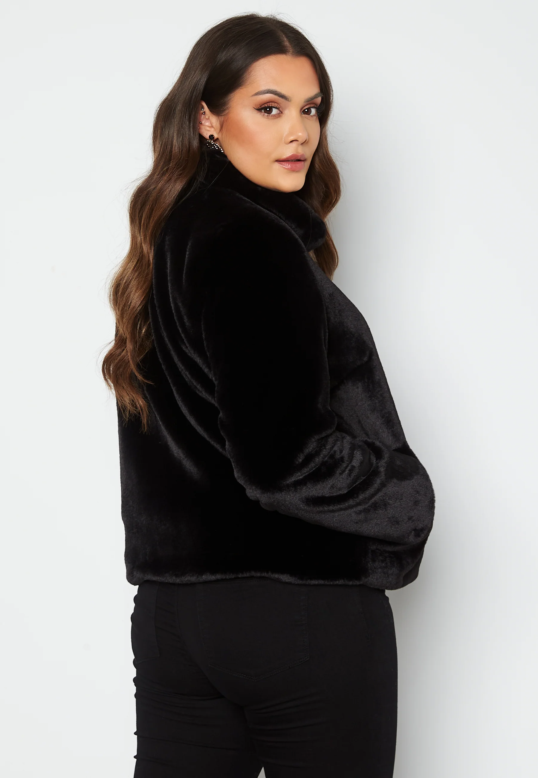 Vida Faux Fur Jacket - Image 4