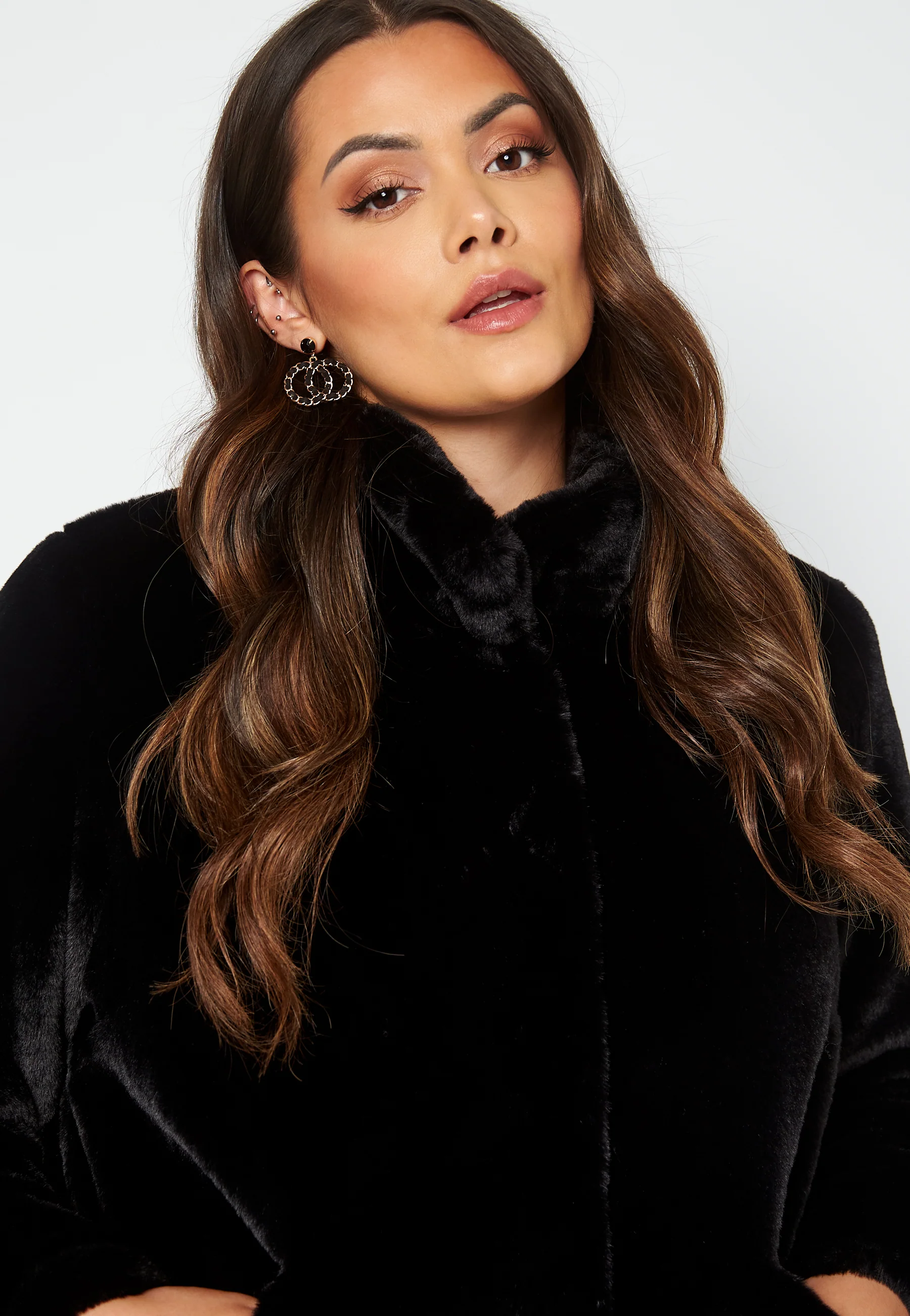Vida Faux Fur Jacket - Image 5
