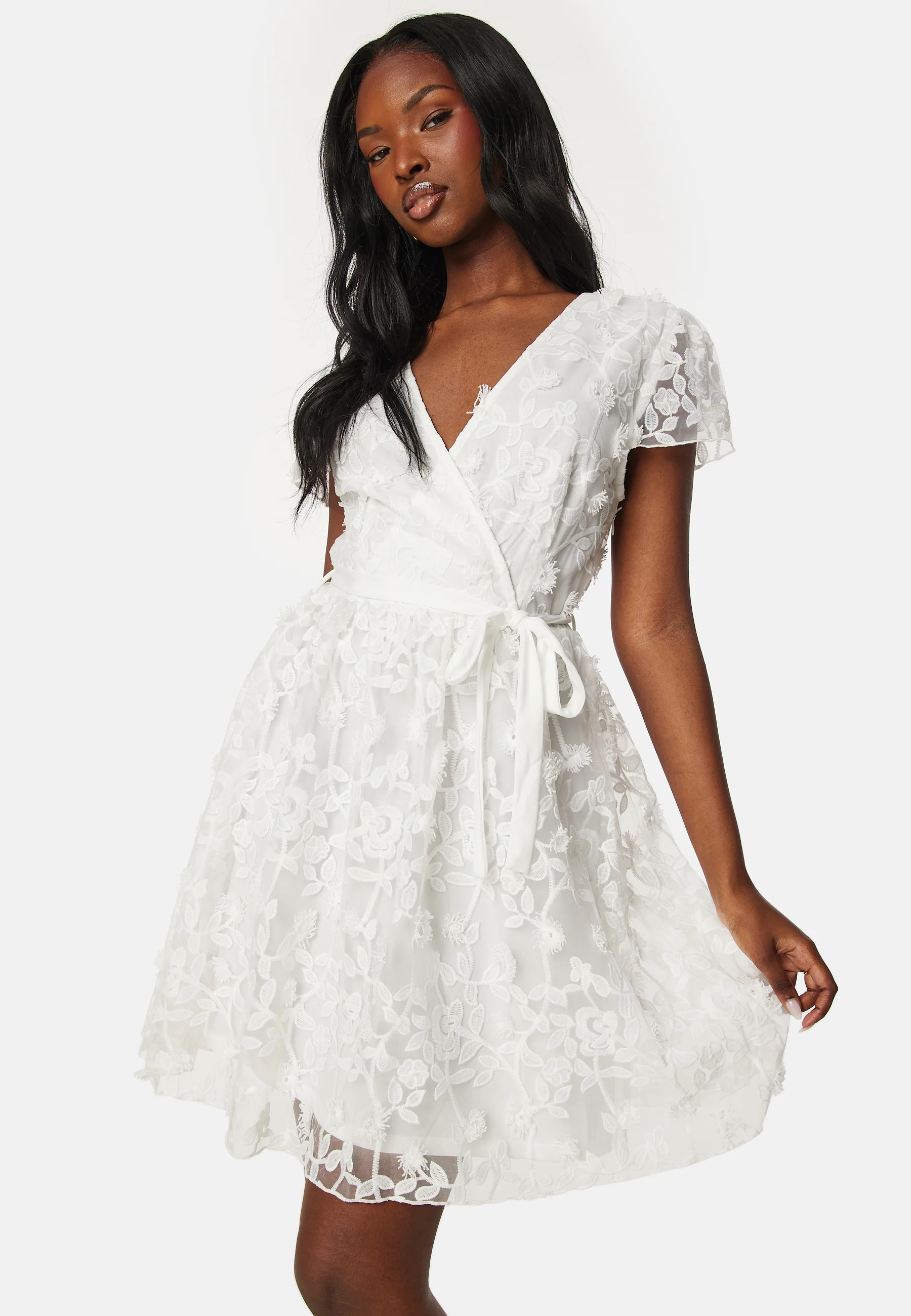 Viedda V-neck S/S Lace Short Dress