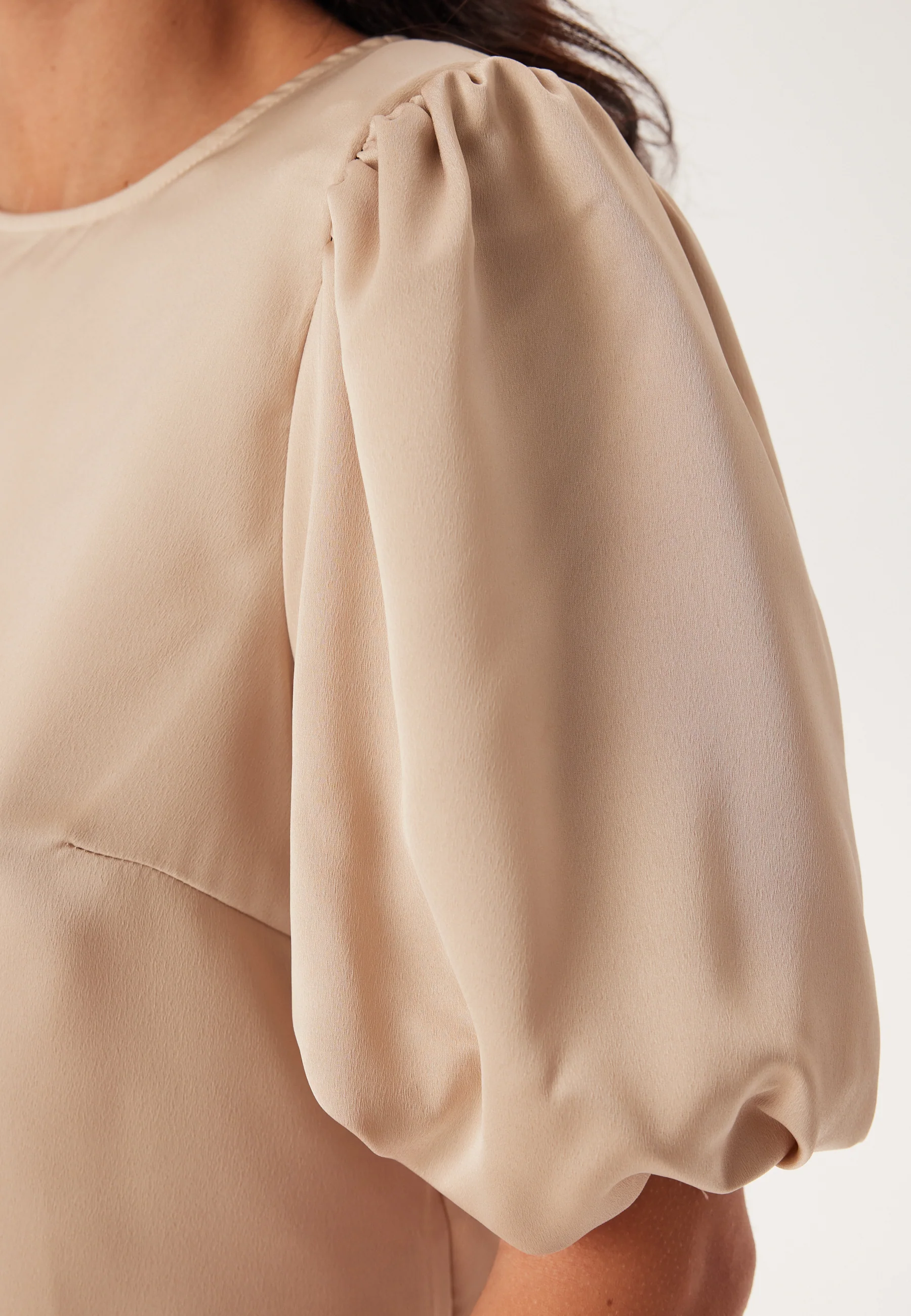 Viellette 2/4 SATIN PUFF TOP S - Image 4
