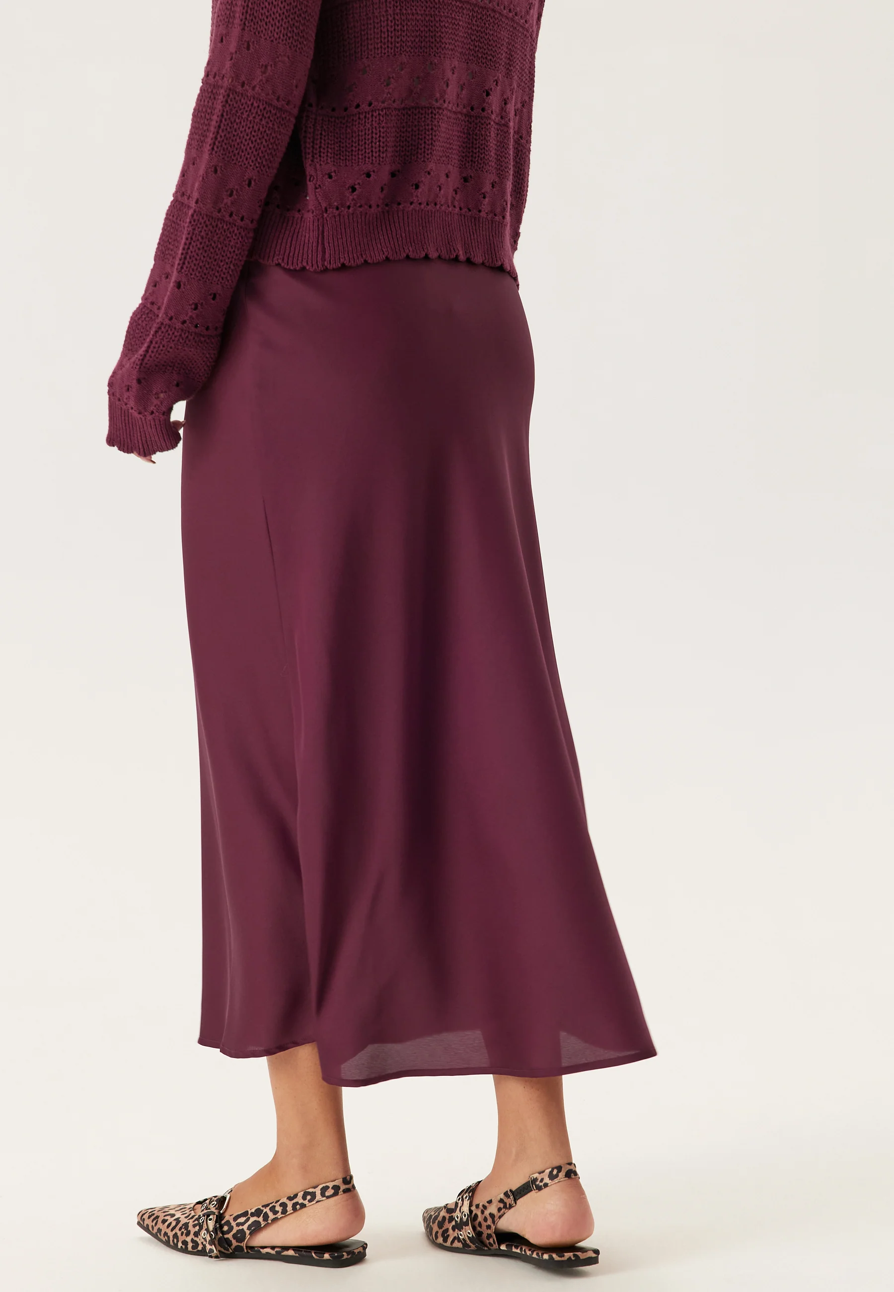 Viellette Hw Midi Skirt - Image 3