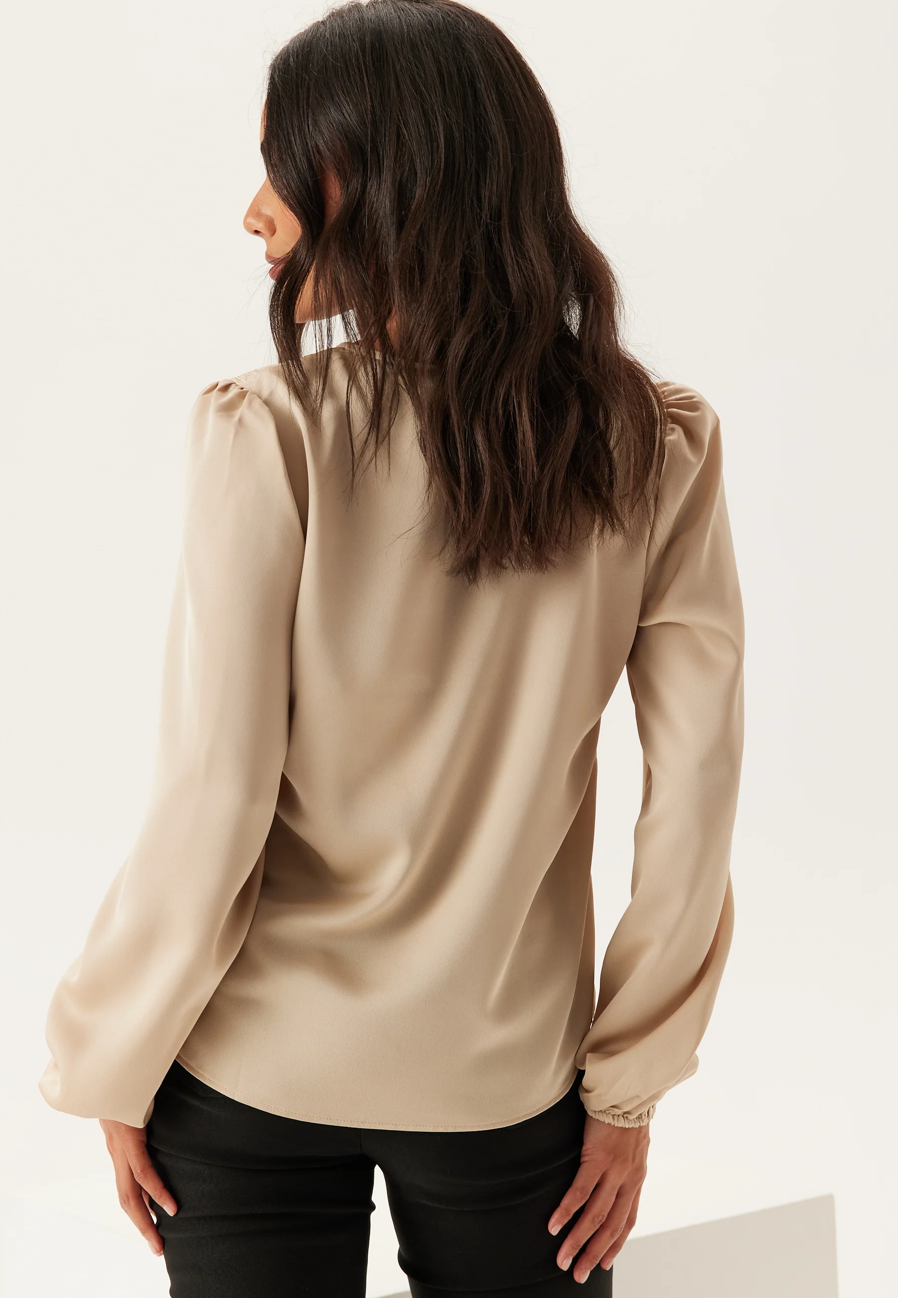 Viellette L/S SMOCK SATIN TOP - Image 2