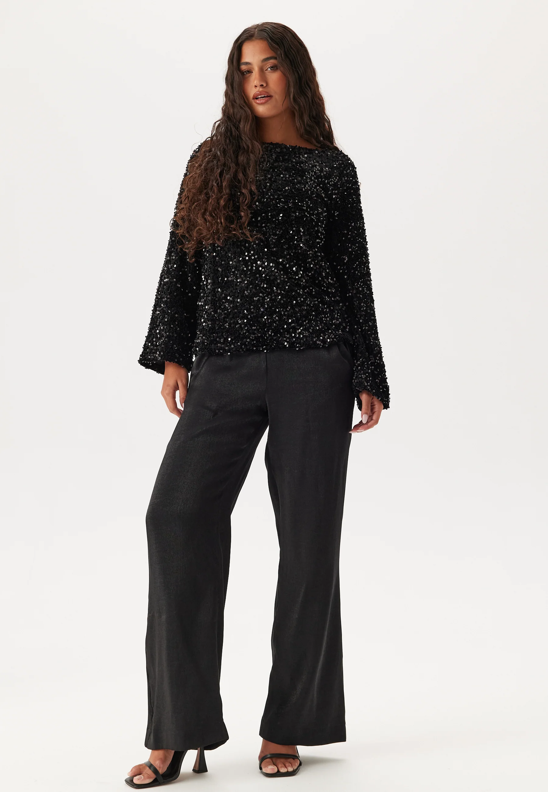 Vifaith Boat Neck L/S SEQUIN T - Image 3