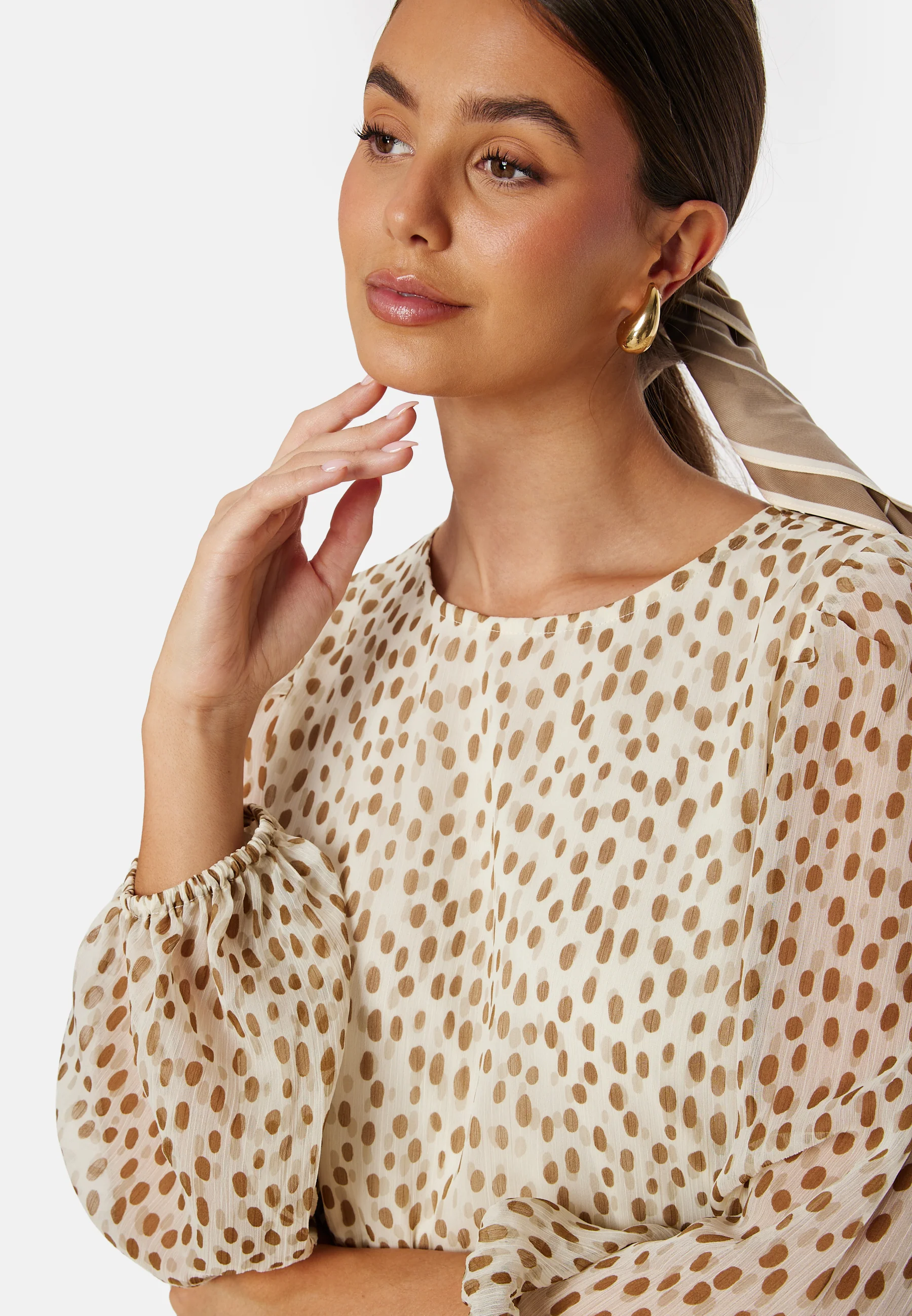 Vifalia O-Neck L/S Top - Image 4