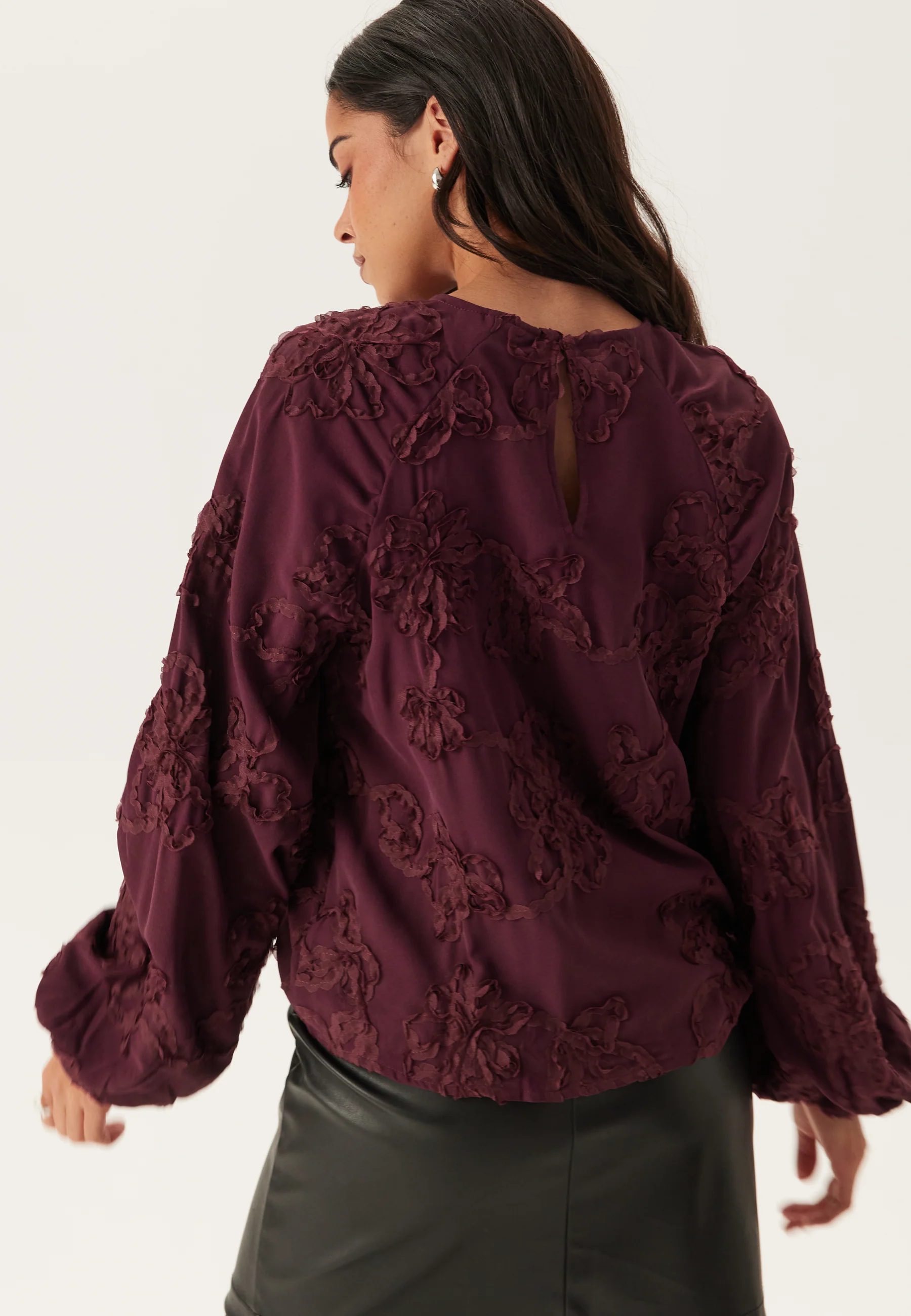 Vihulda O-neck L/S TOP - Image 2