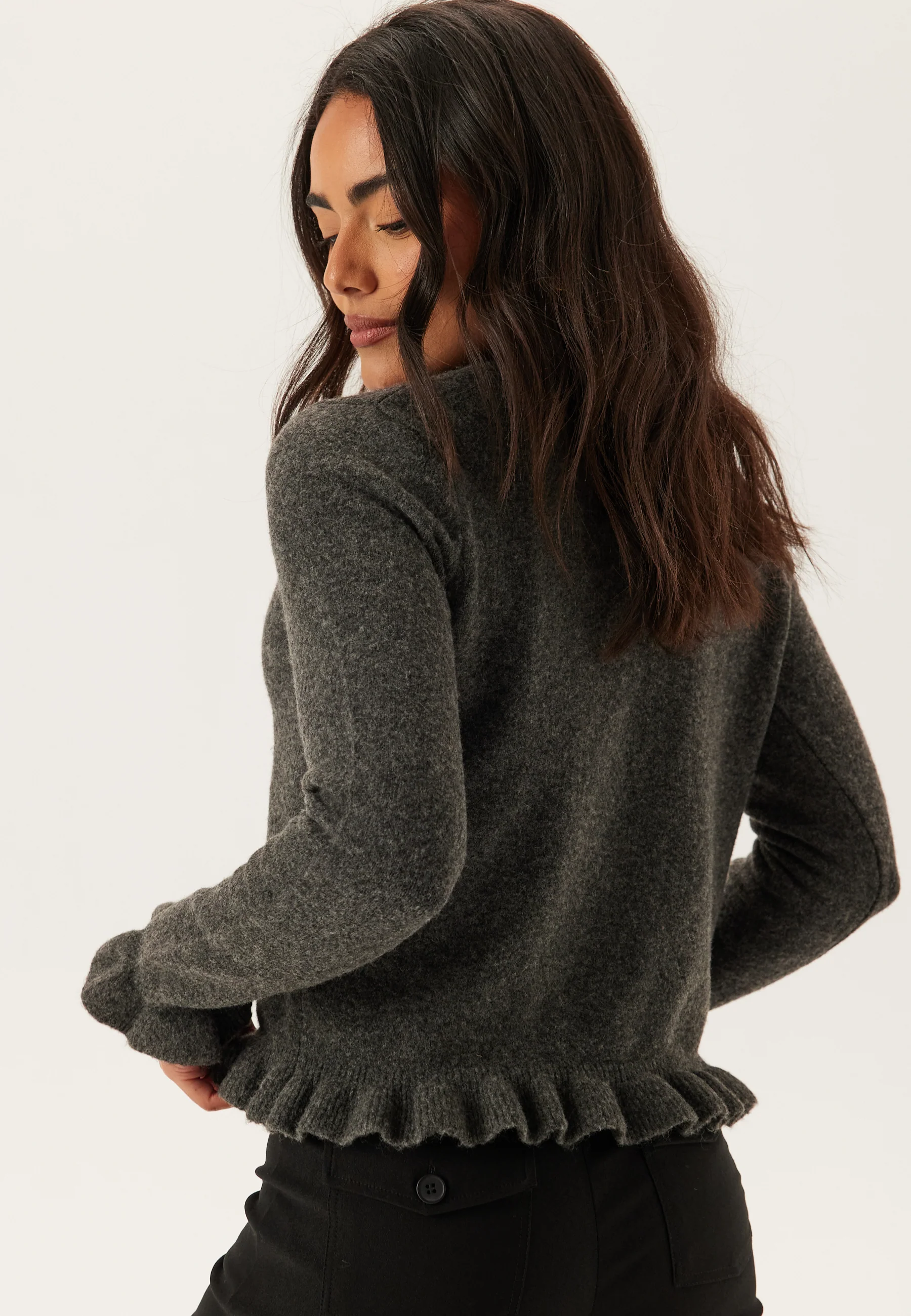 Vijacia O-neck L/S FRILL KNIT - Image 2