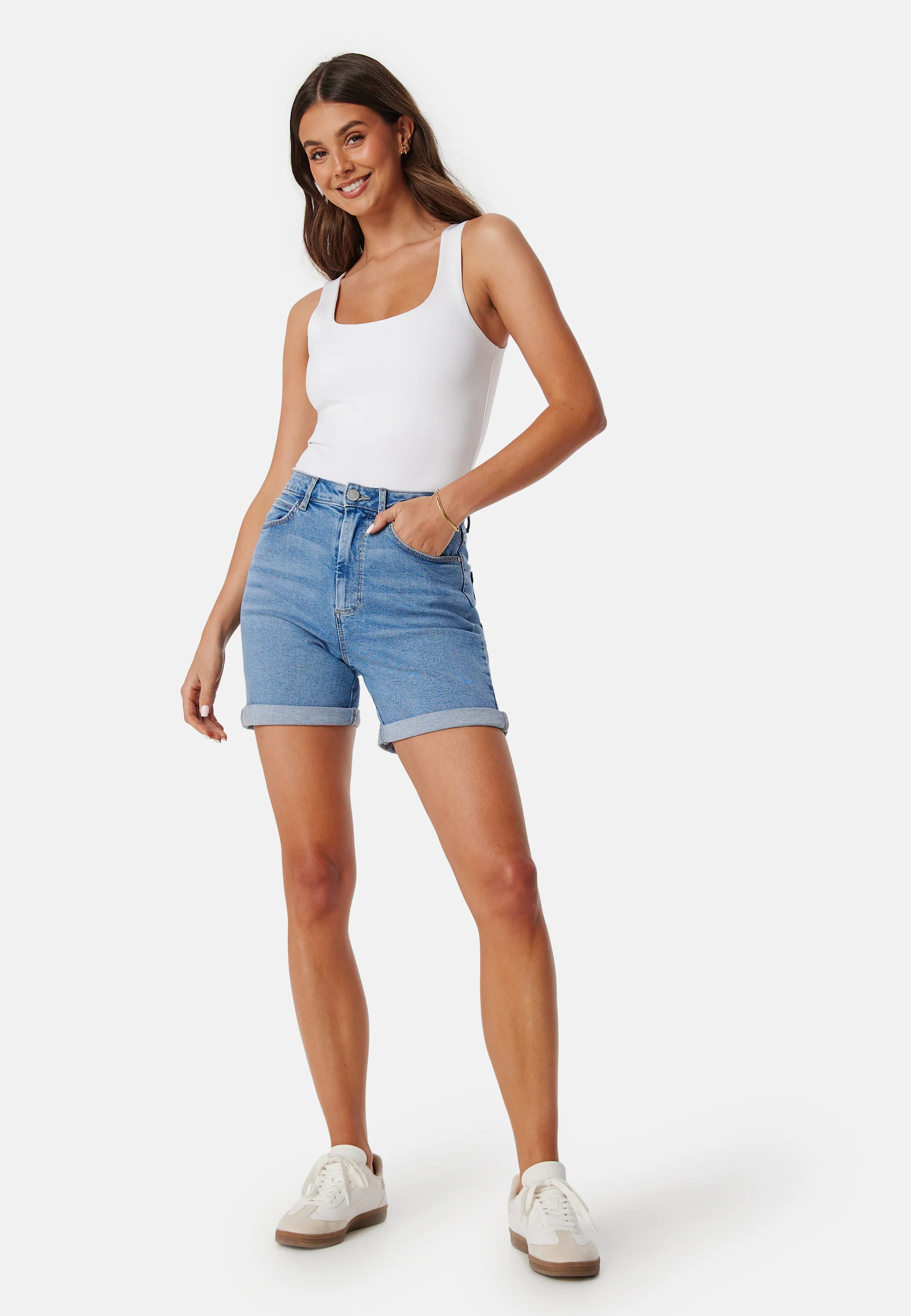 Vijo High Waist shorts - Image 3