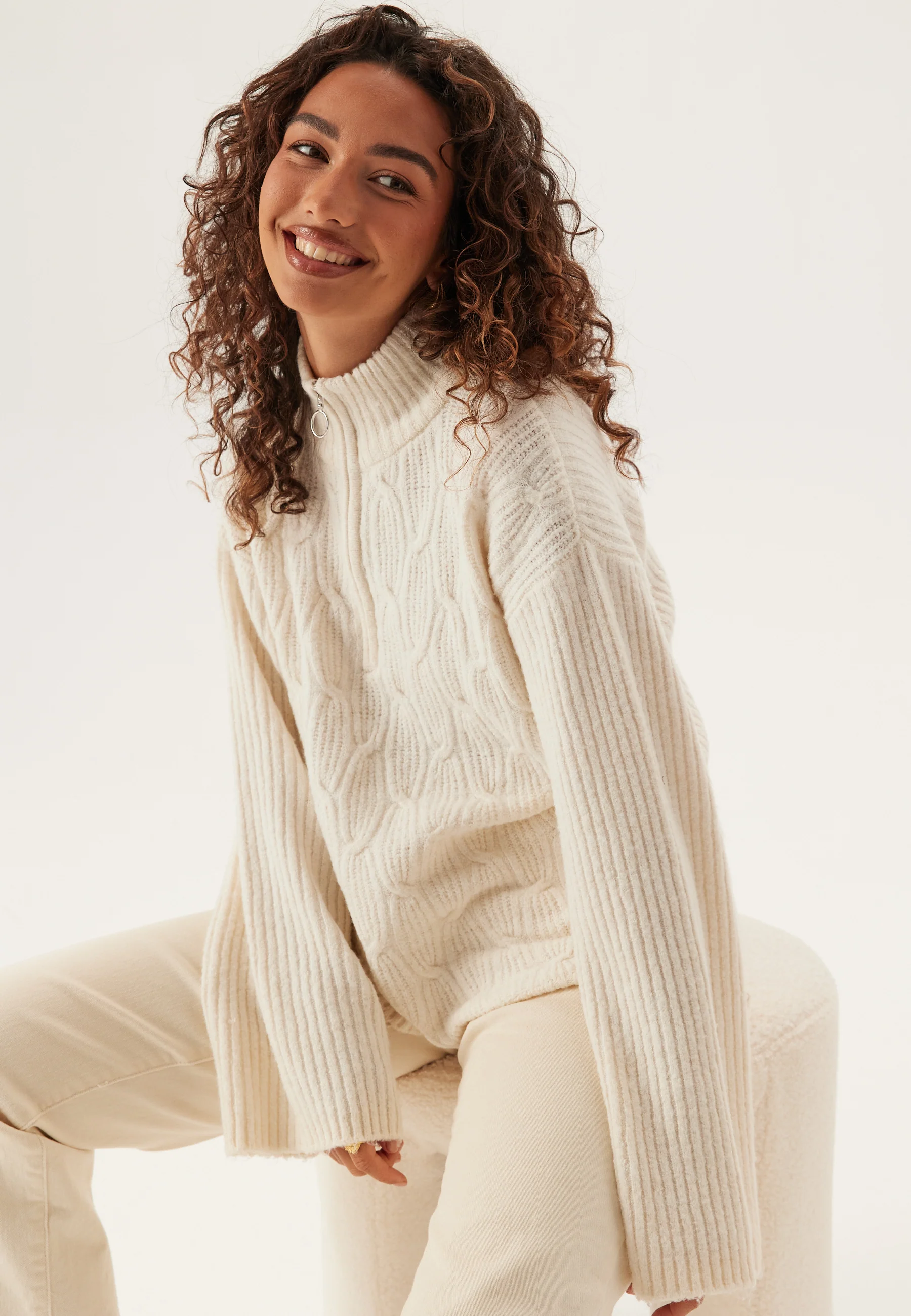 Vilassia L/S HIGH NECK ZIPPER