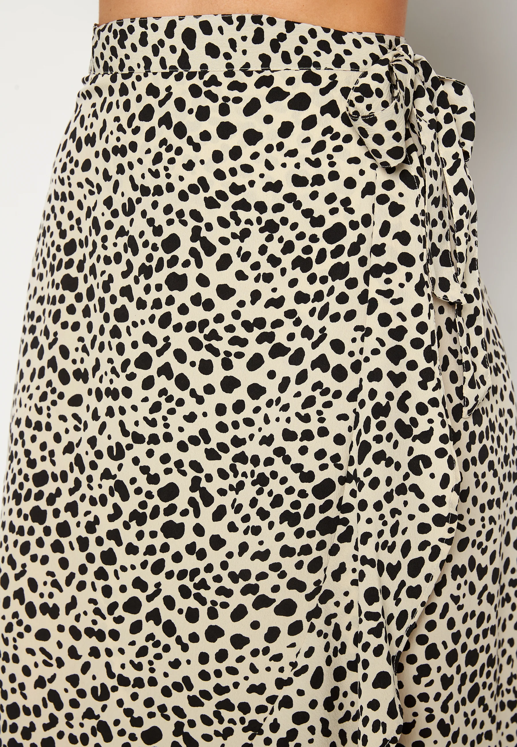 Villima midi skirt - Image 4
