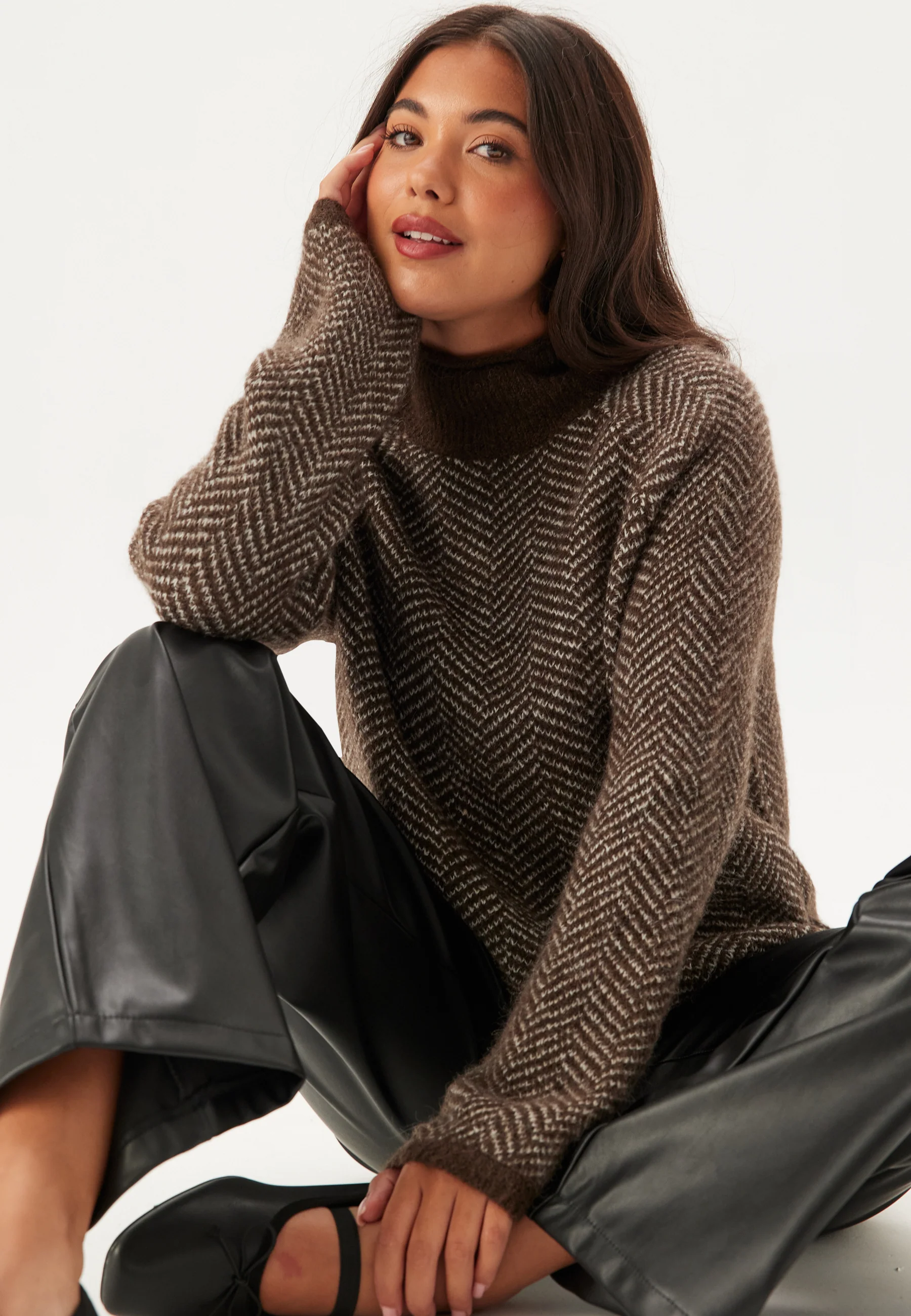 Vilory High Neck L/S KNIT TOP - Image 3
