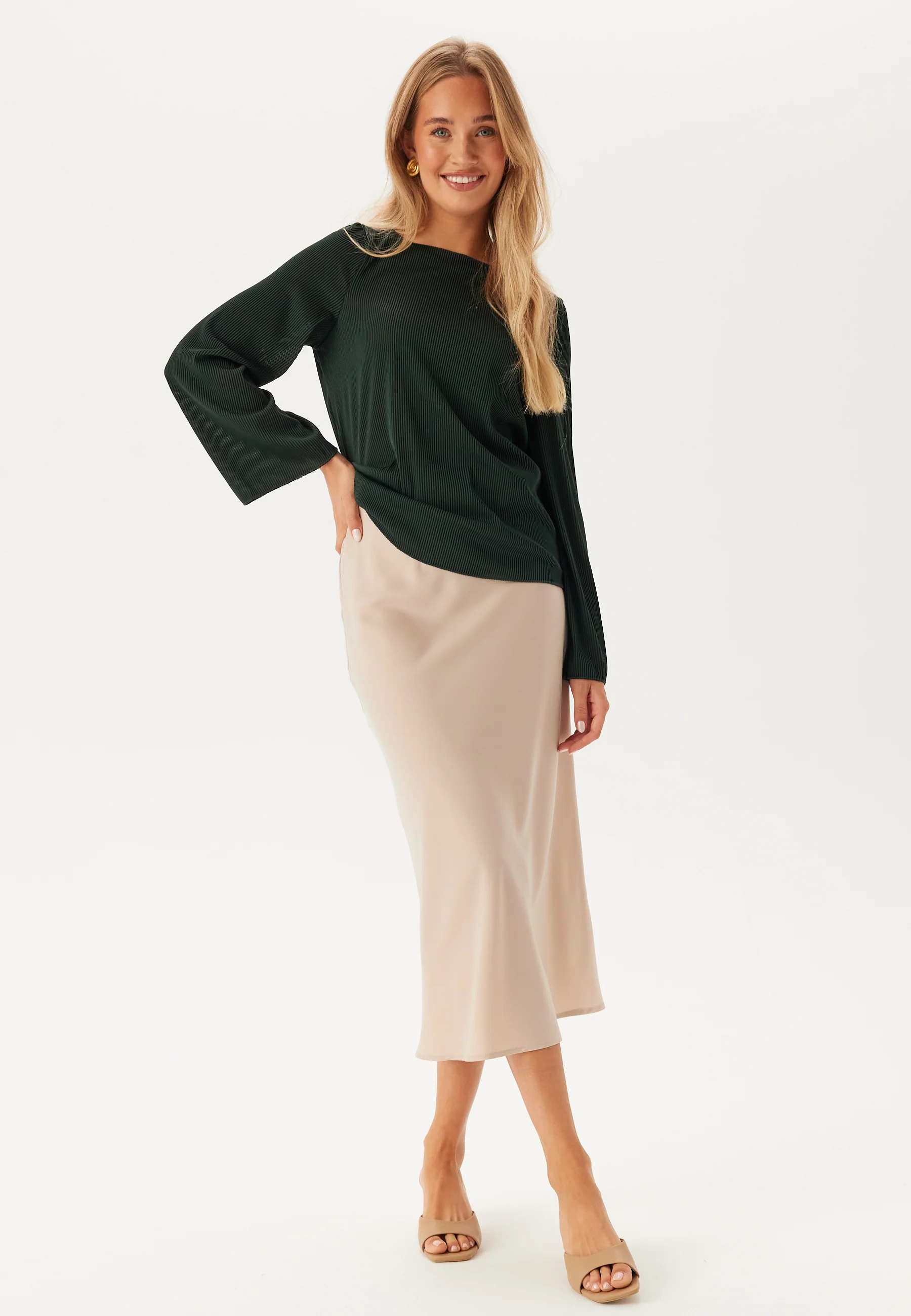 Vilupia Boatneck L/S TOP - Image 3