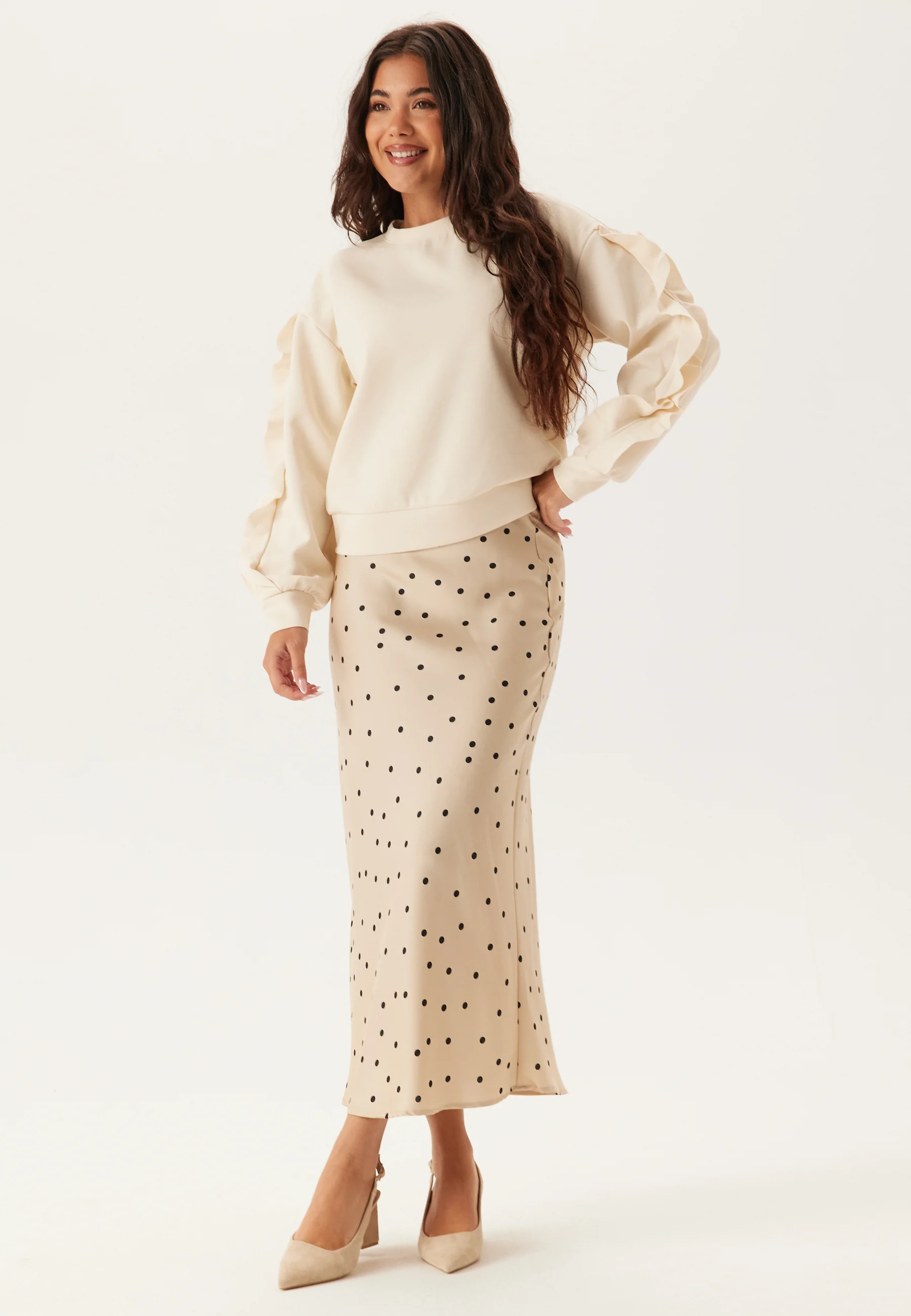 Vimentina Flounce O-neck L/S T