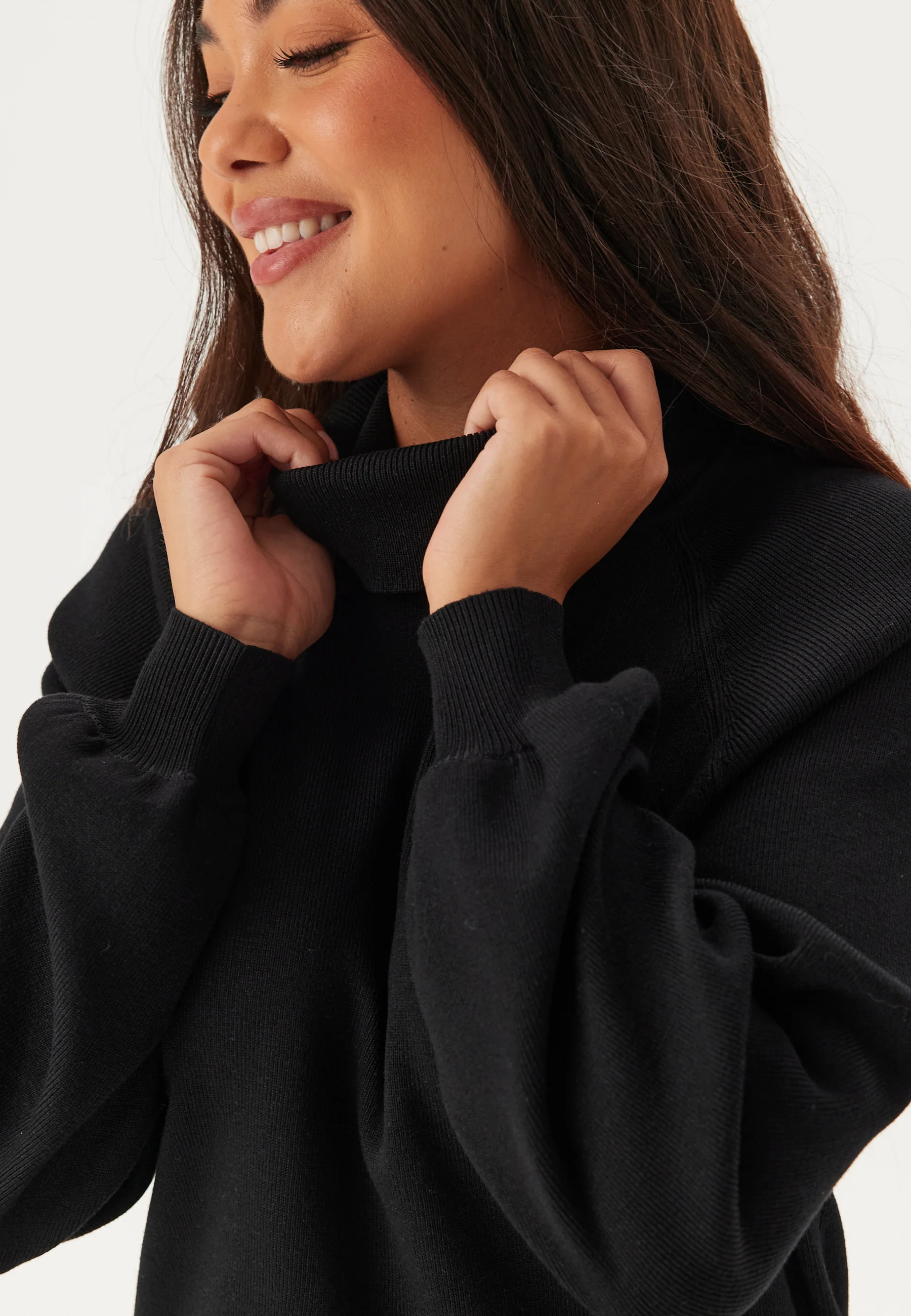 Viostria Roll Neck L/S KNIT DR - Image 3