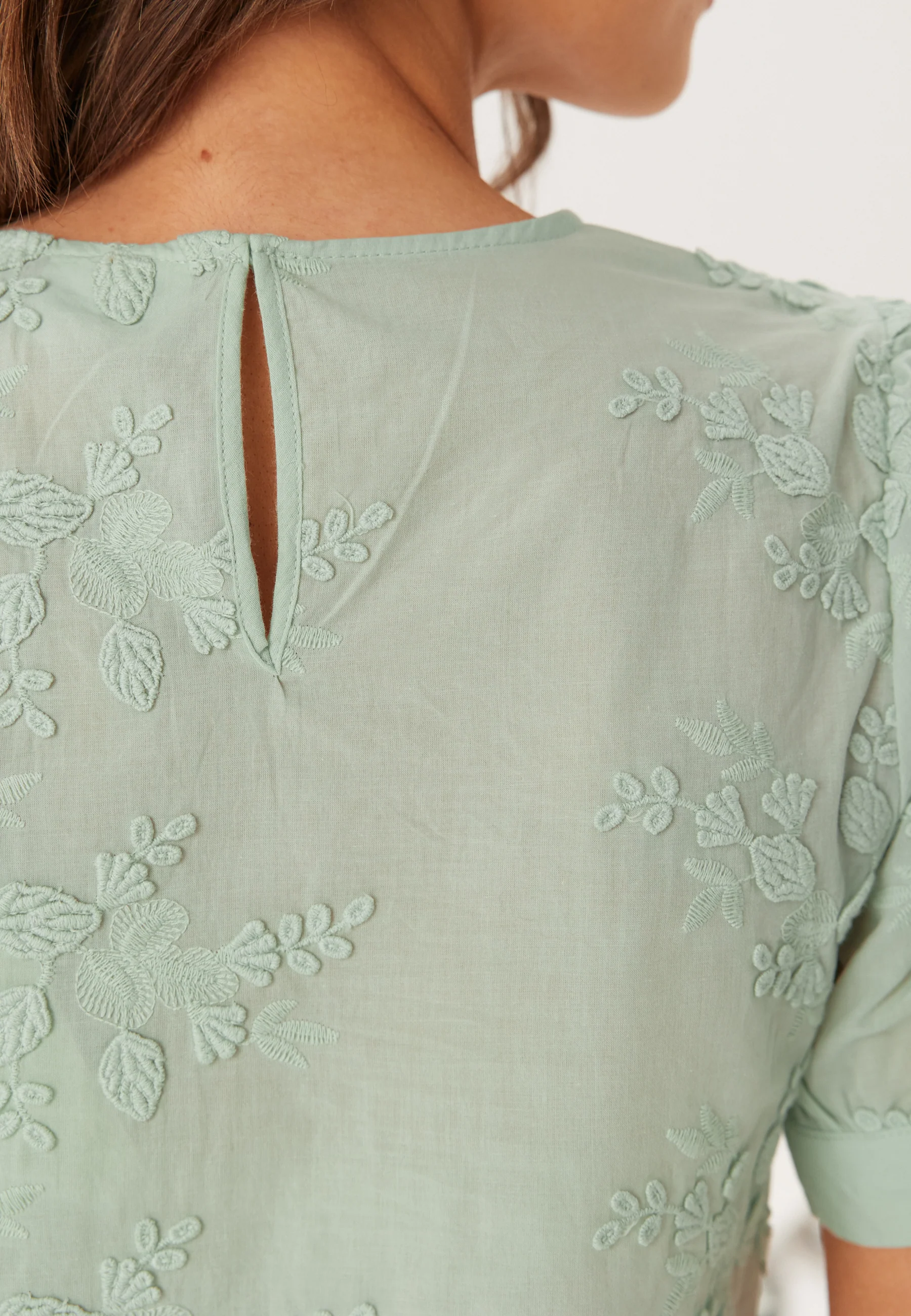 Visonja O-neck S/S TOP/LN TOP/ - Image 4