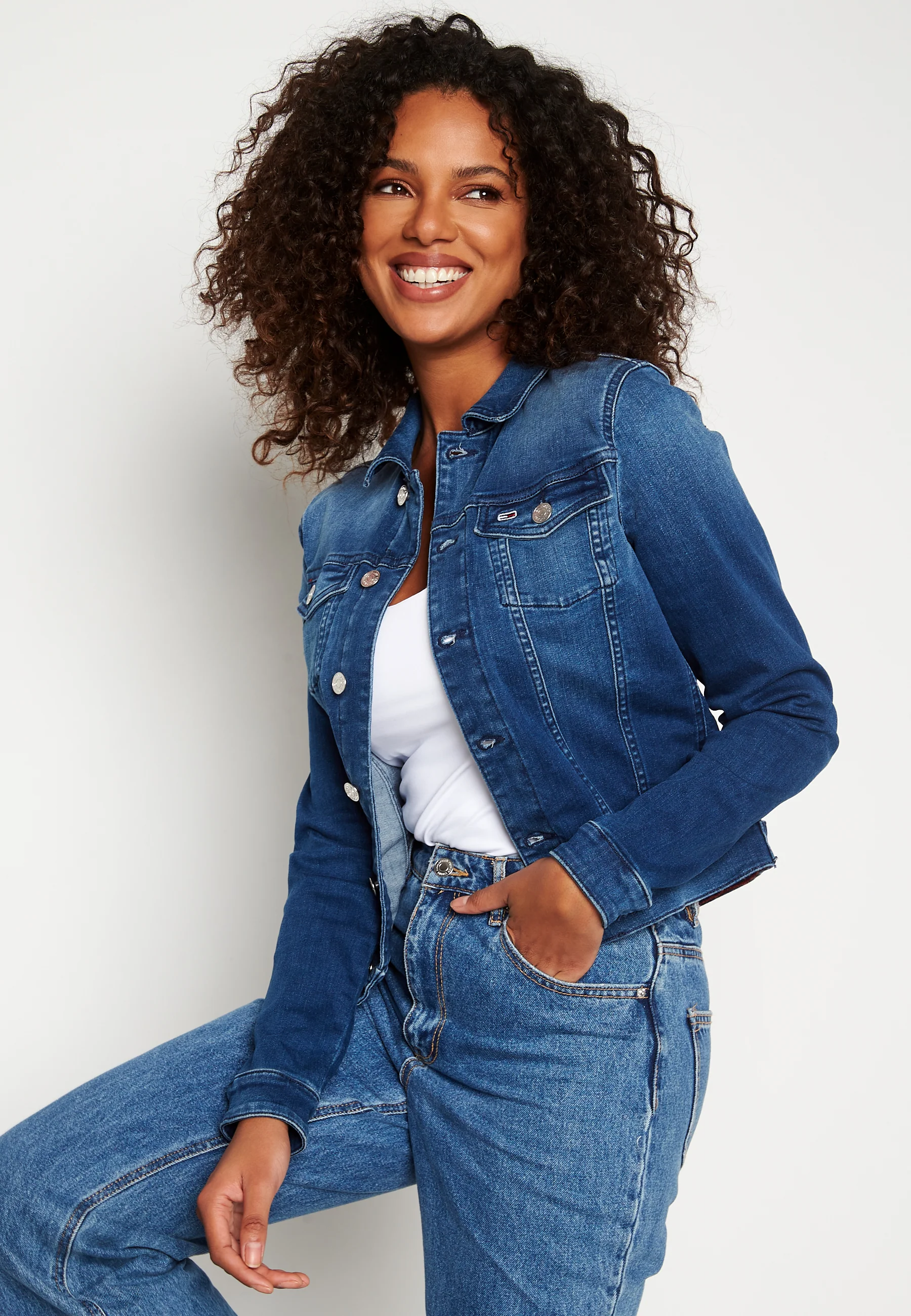 Vivianne Slim Trucker - Image 2